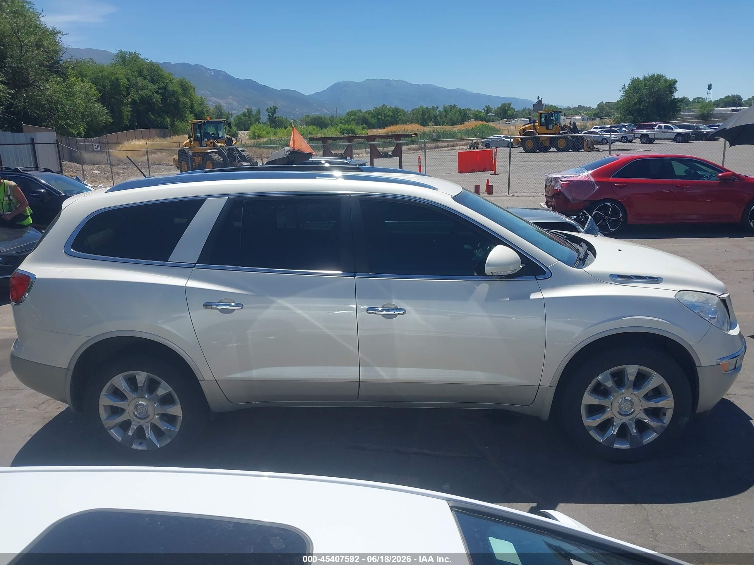 2011 Buick Enclave 2xl Cream vin: 5GAKRCED4BJ248729