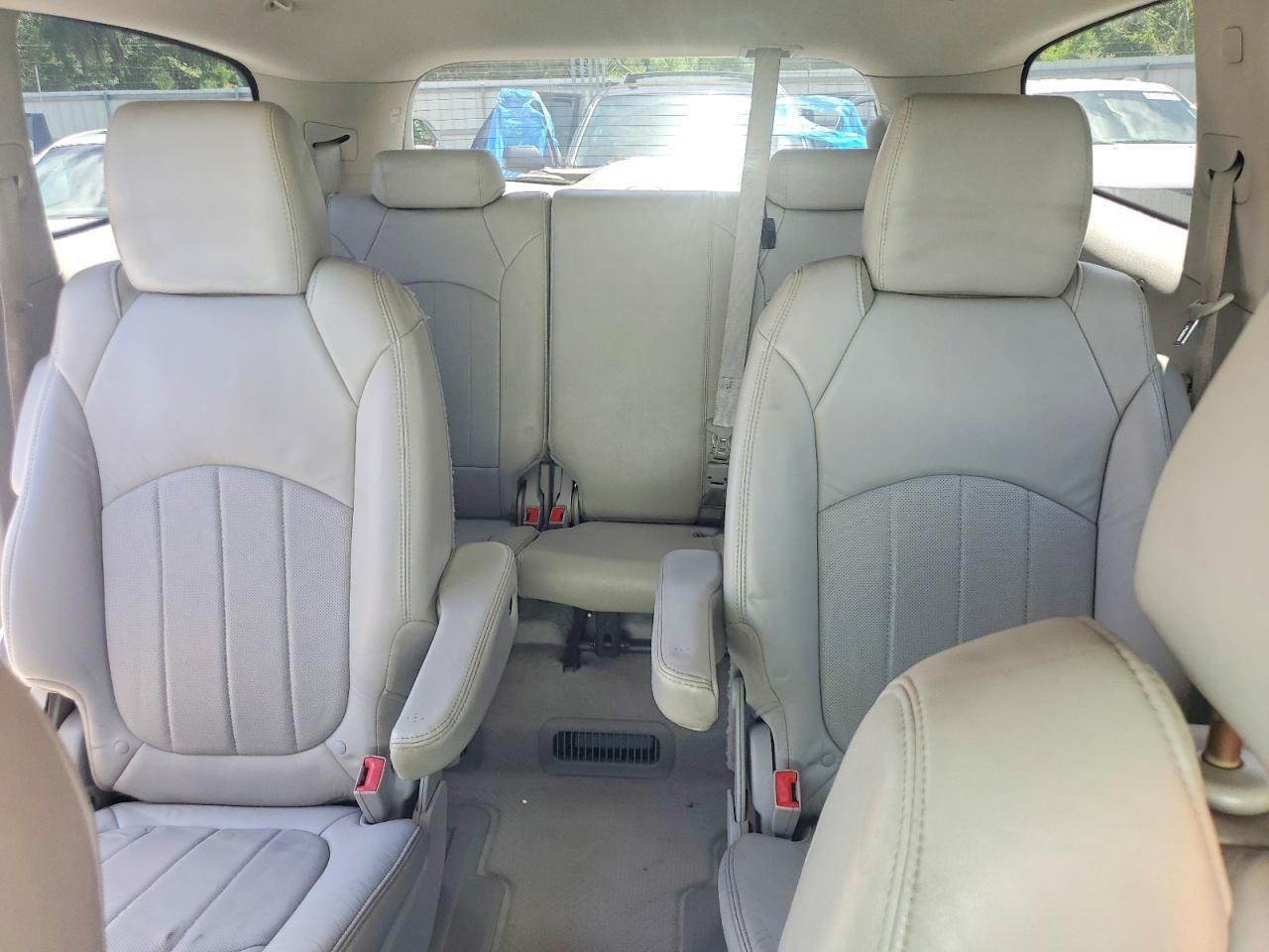2012 Buick Enclave Серебряный vin: 5GAKRCED6CJ307815