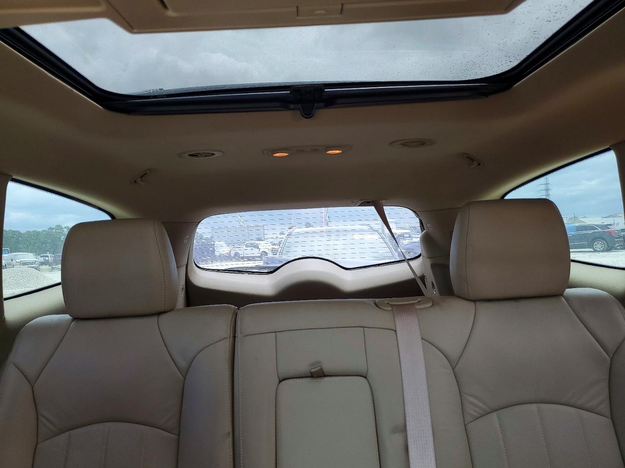 2011 Buick Enclave Cxl White vin: 5GAKRCED7BJ355872