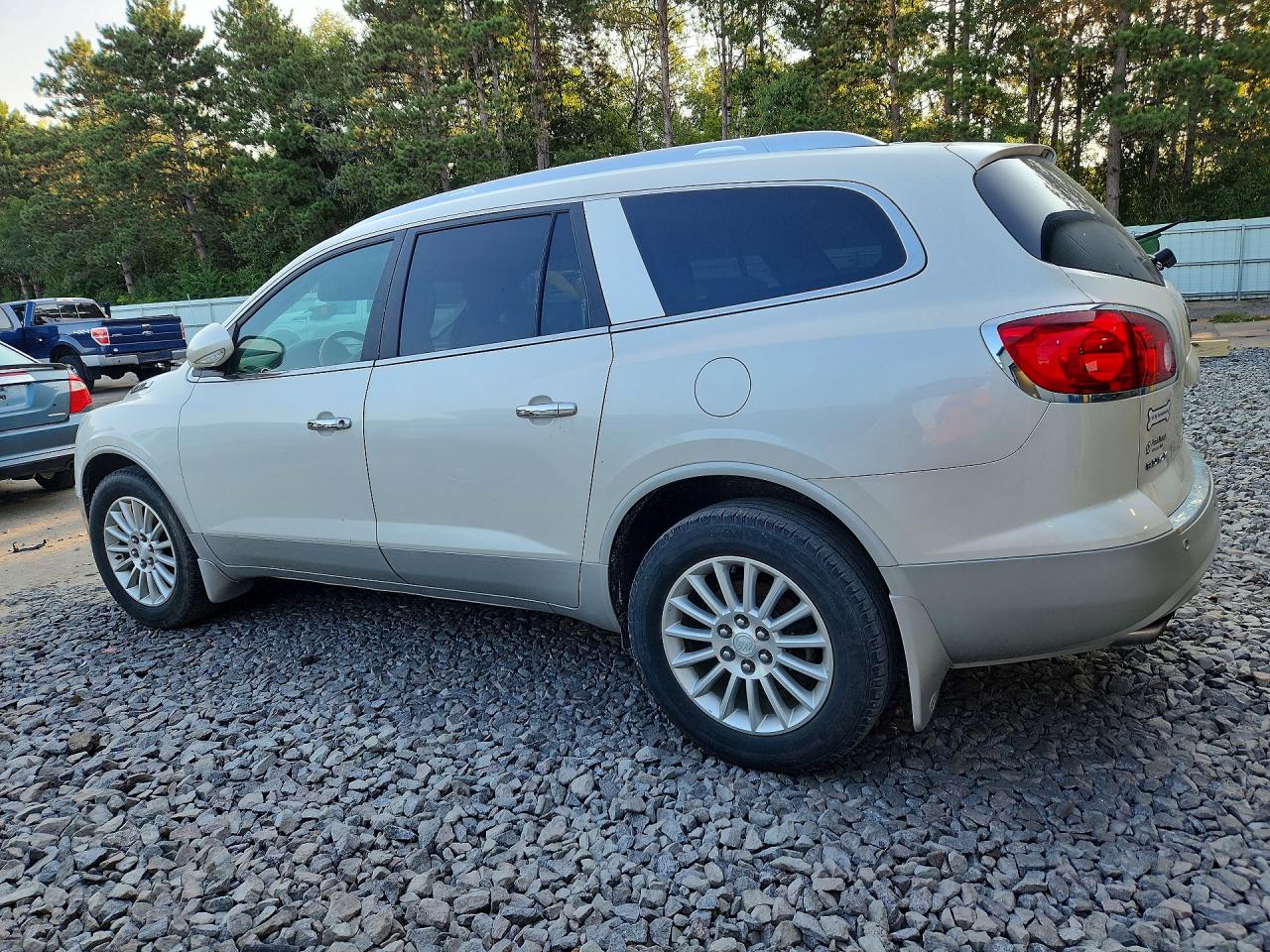2012 Buick Enclave White vin: 5GAKRCED7CJ102388
