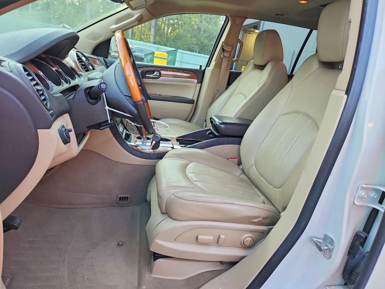 2012 Buick Enclave White vin: 5GAKRCED7CJ102388
