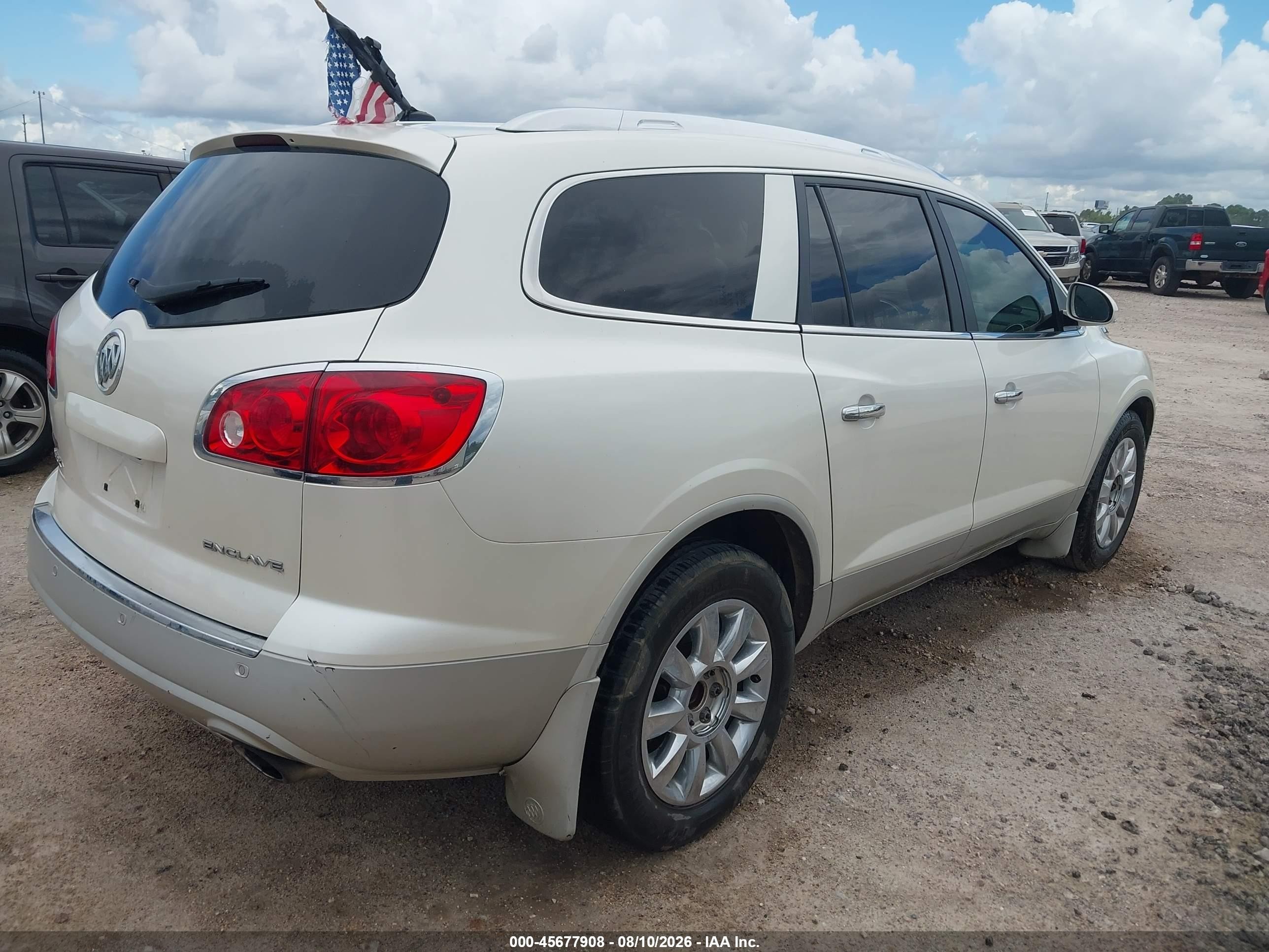 2012 Buick Enclave Leather Cream vin: 5GAKRCED7CJ333727
