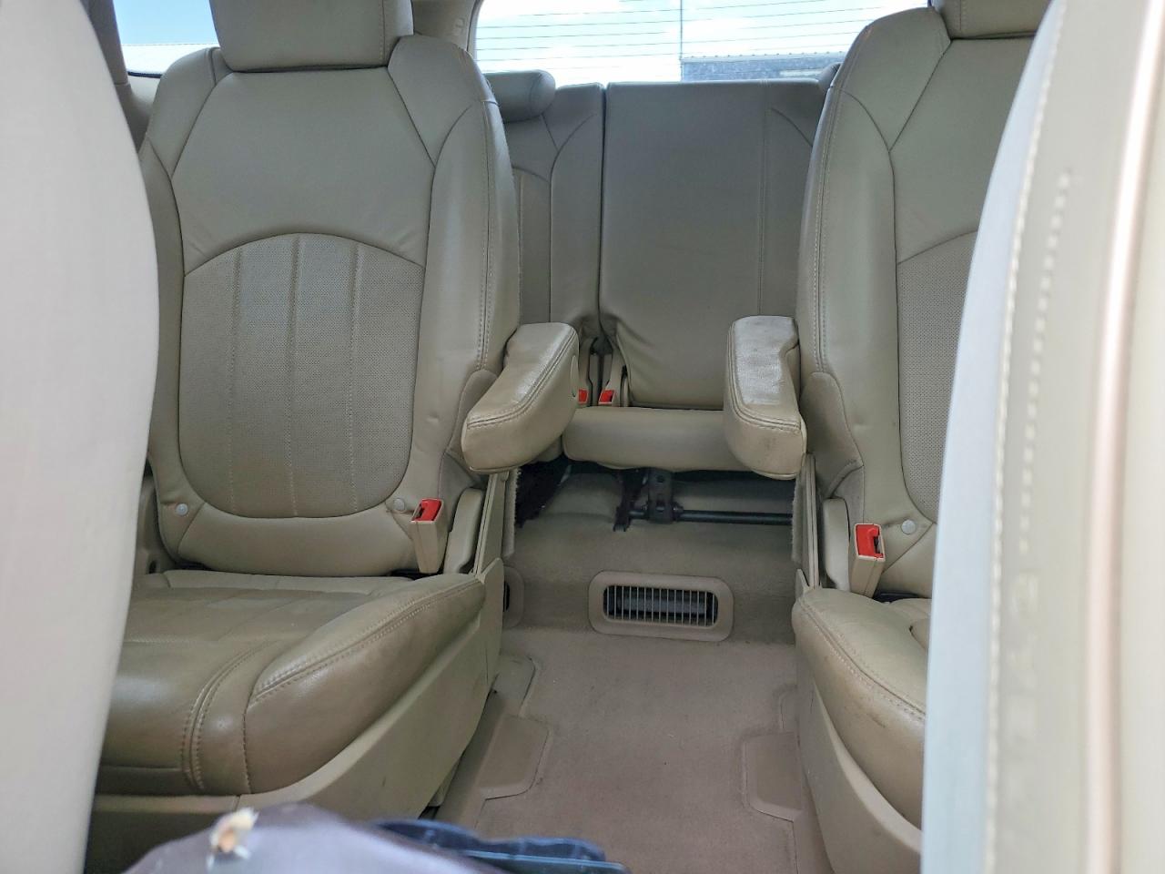 2011 Buick Enclave Cxl White vin: 5GAKRCED8BJ334867