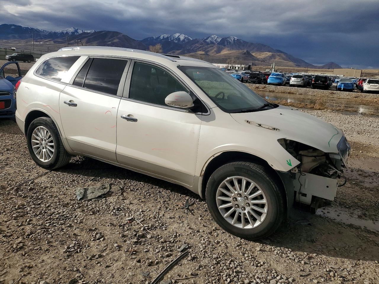 2012 Buick Enclave Белый vin: 5GAKRCED8CJ114033