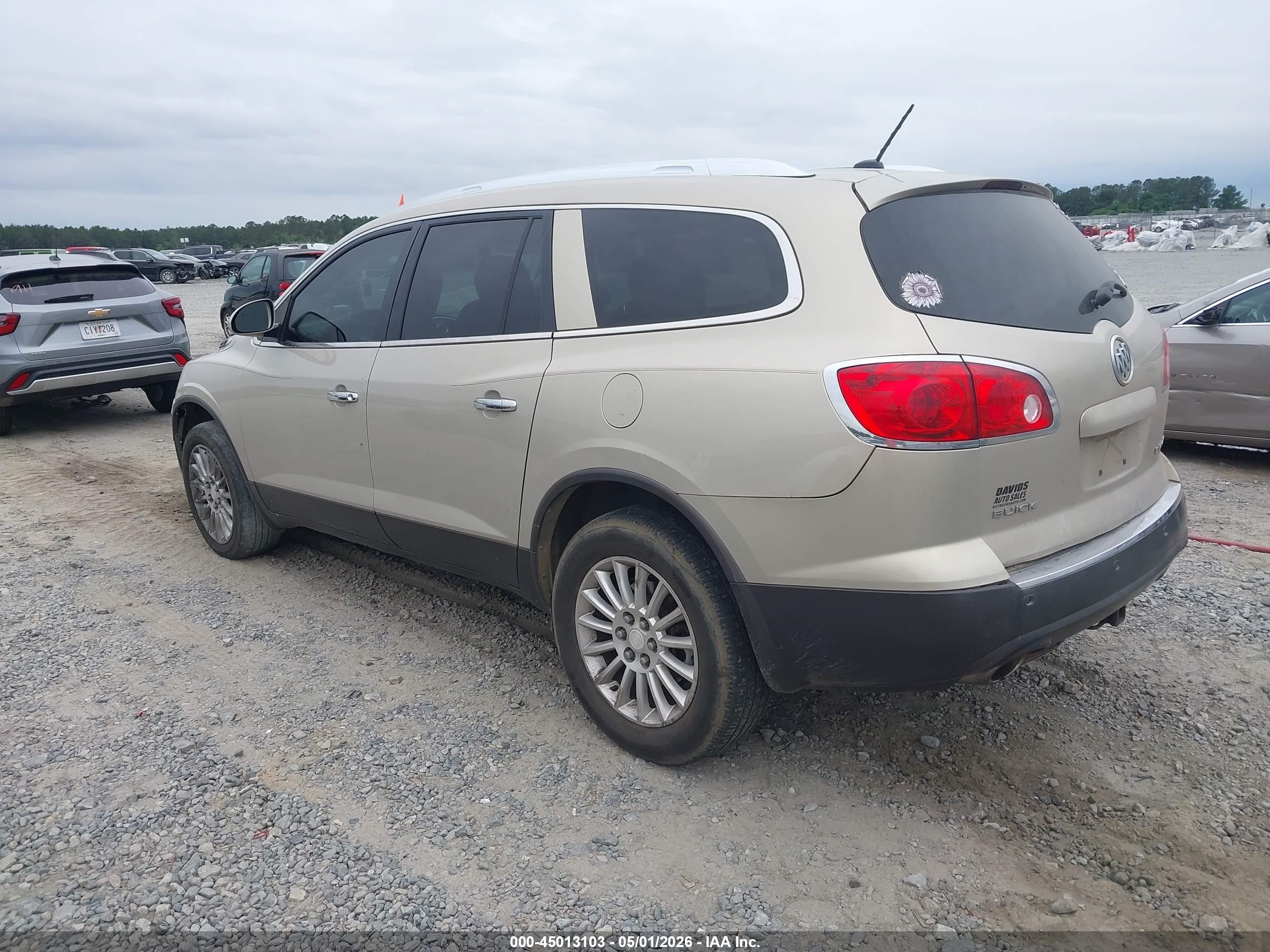 2012 Buick Enclave Leather Cream vin: 5GAKRCED8CJ270976