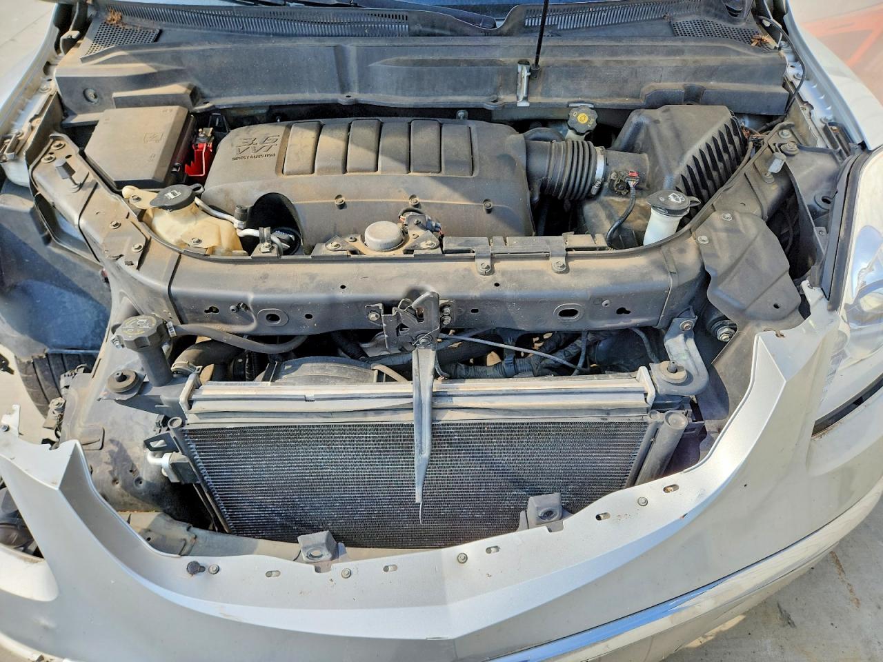 2012 Buick Enclave Silver vin: 5GAKRCED8CJ292055