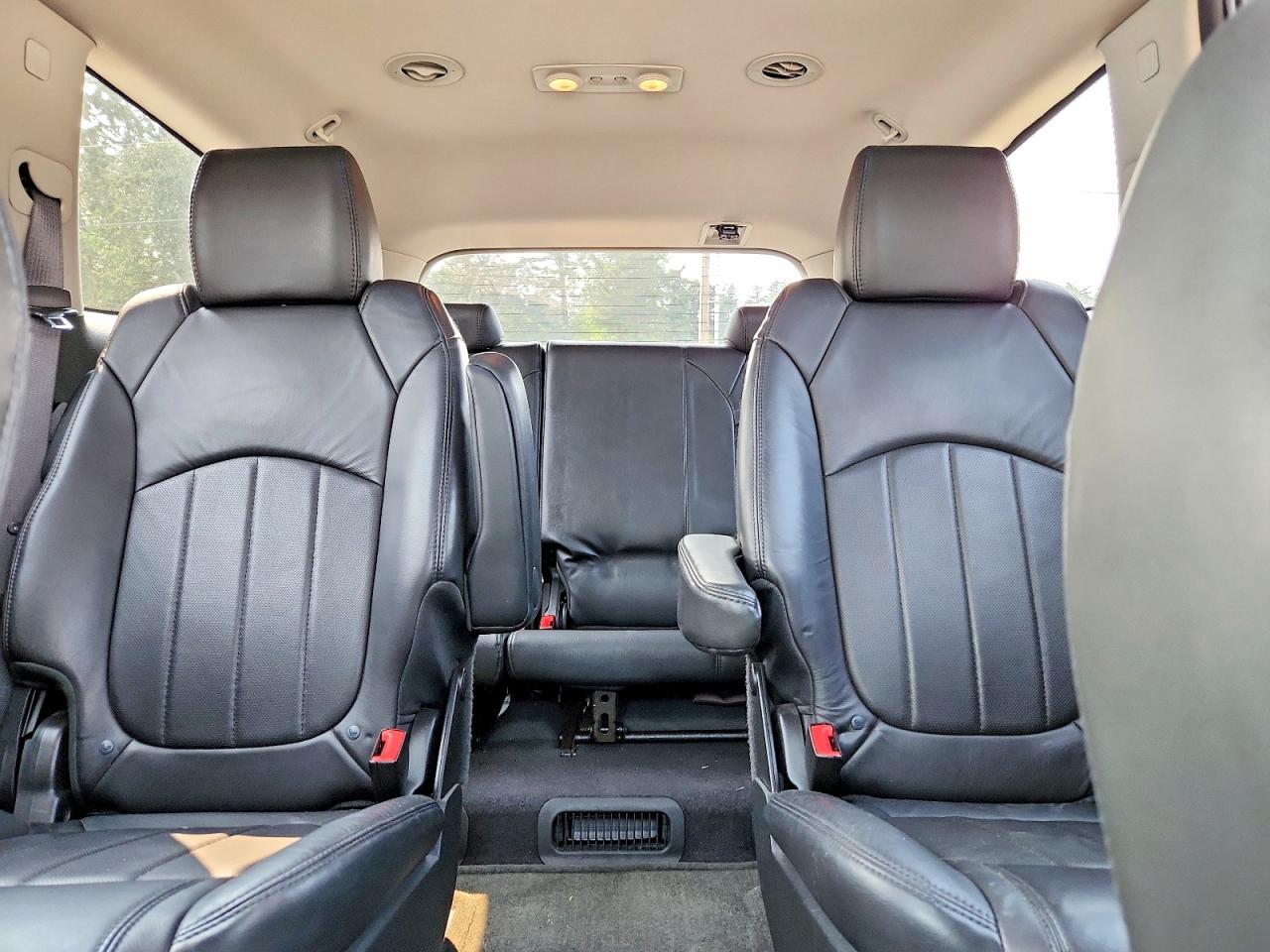 2012 Buick Enclave White vin: 5GAKRCED8CJ389272