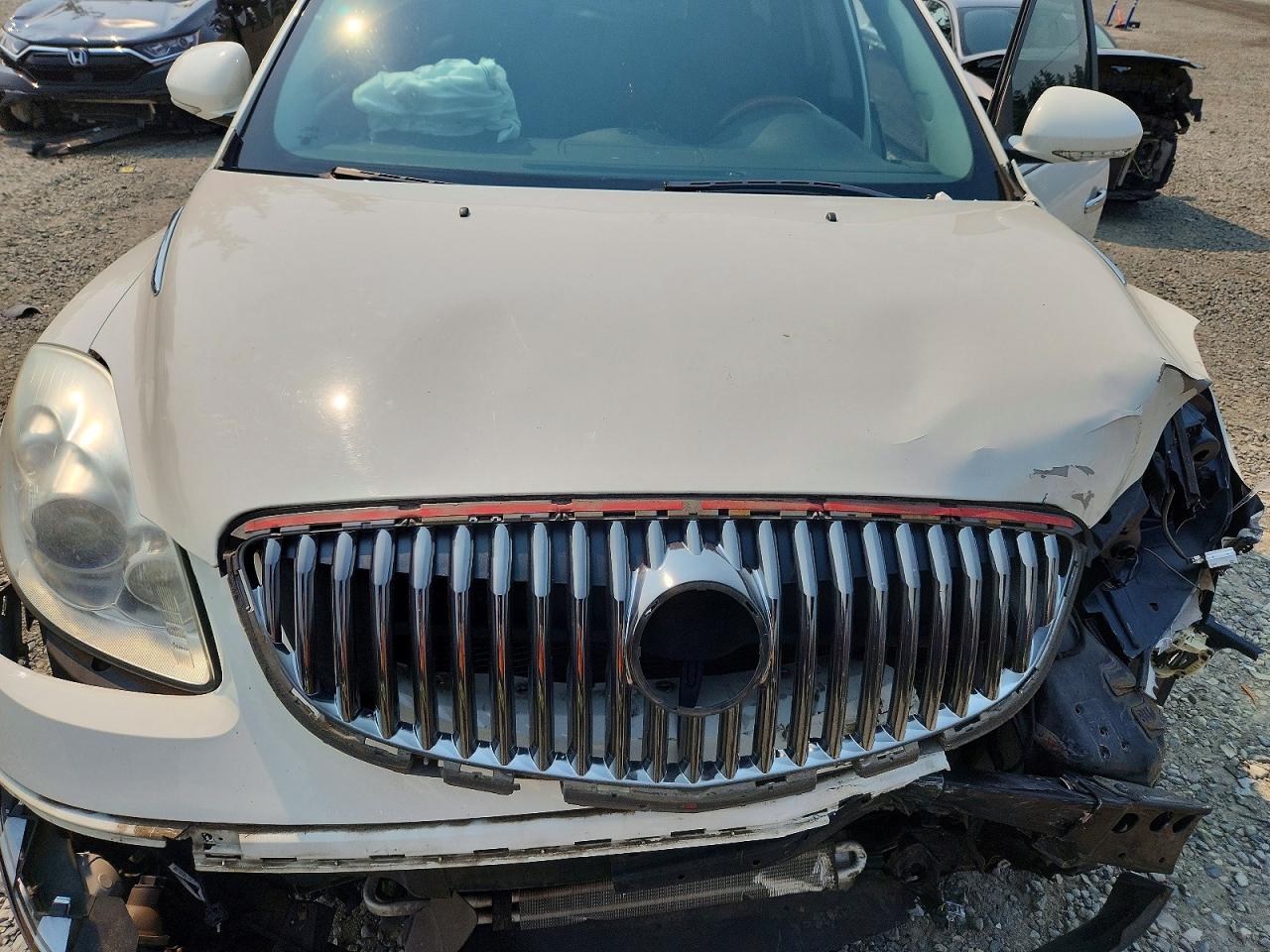 2012 Buick Enclave White vin: 5GAKRCED8CJ389272