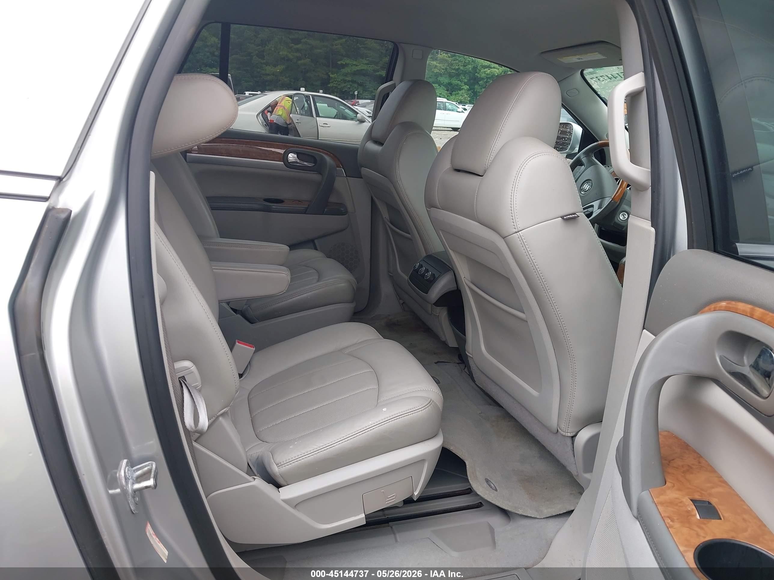 2012 Buick Enclave Leather Серебряный vin: 5GAKRCED9CJ208180
