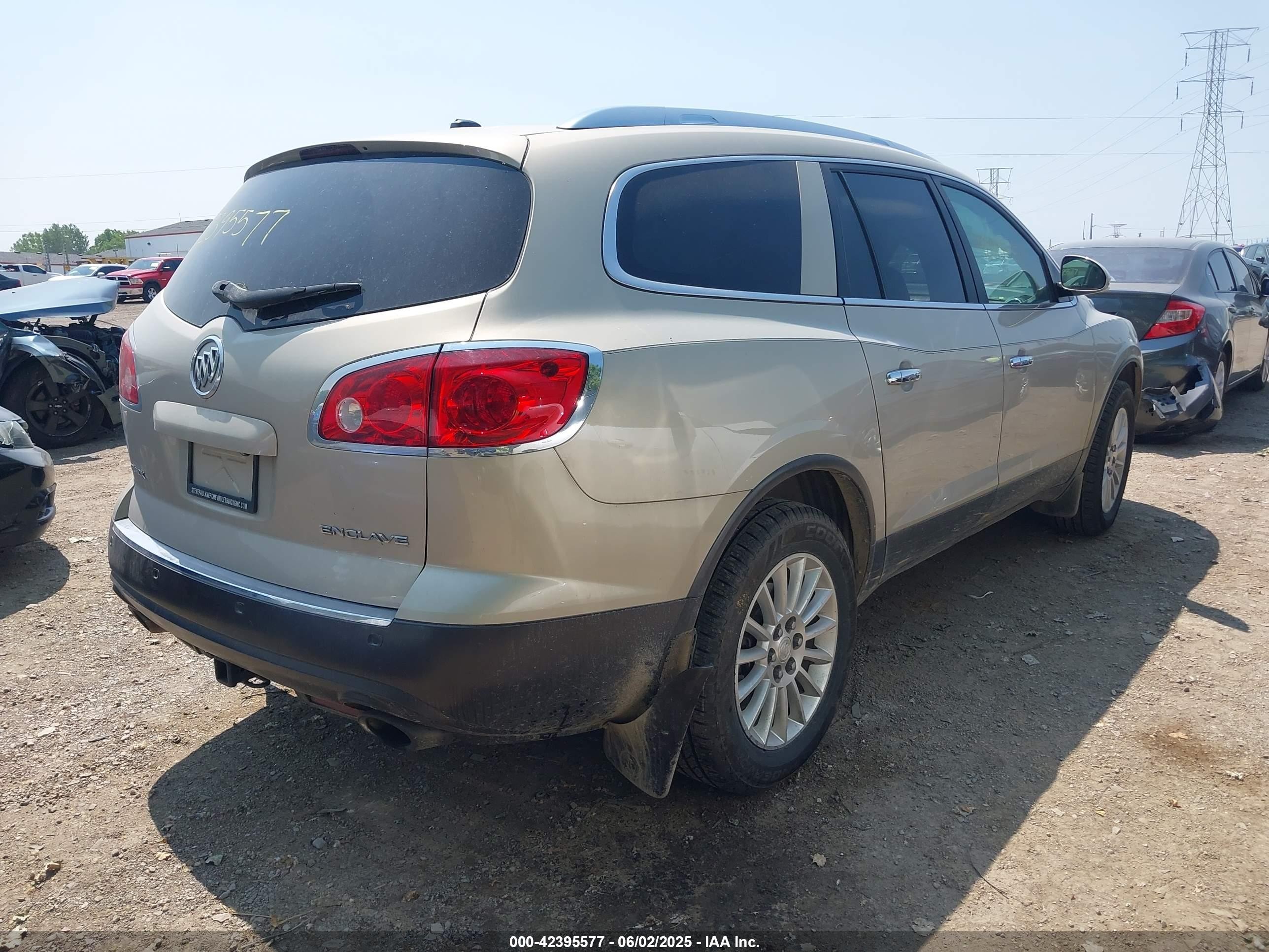 2012 Buick Enclave Leather Beige vin: 5GAKRCED9CJ286023