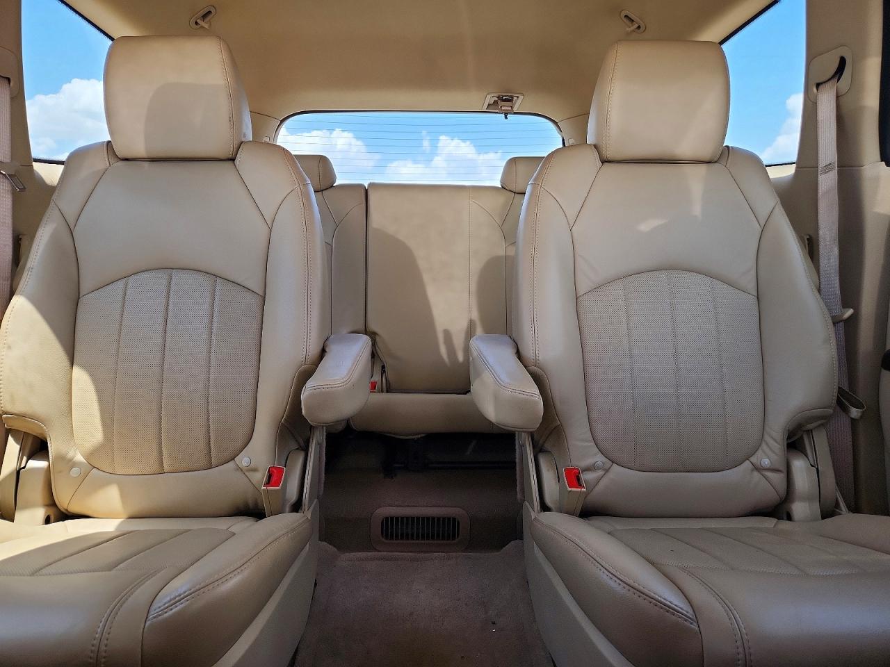 2012 Buick Enclave Бежевый vin: 5GAKRCEDXCJ139046