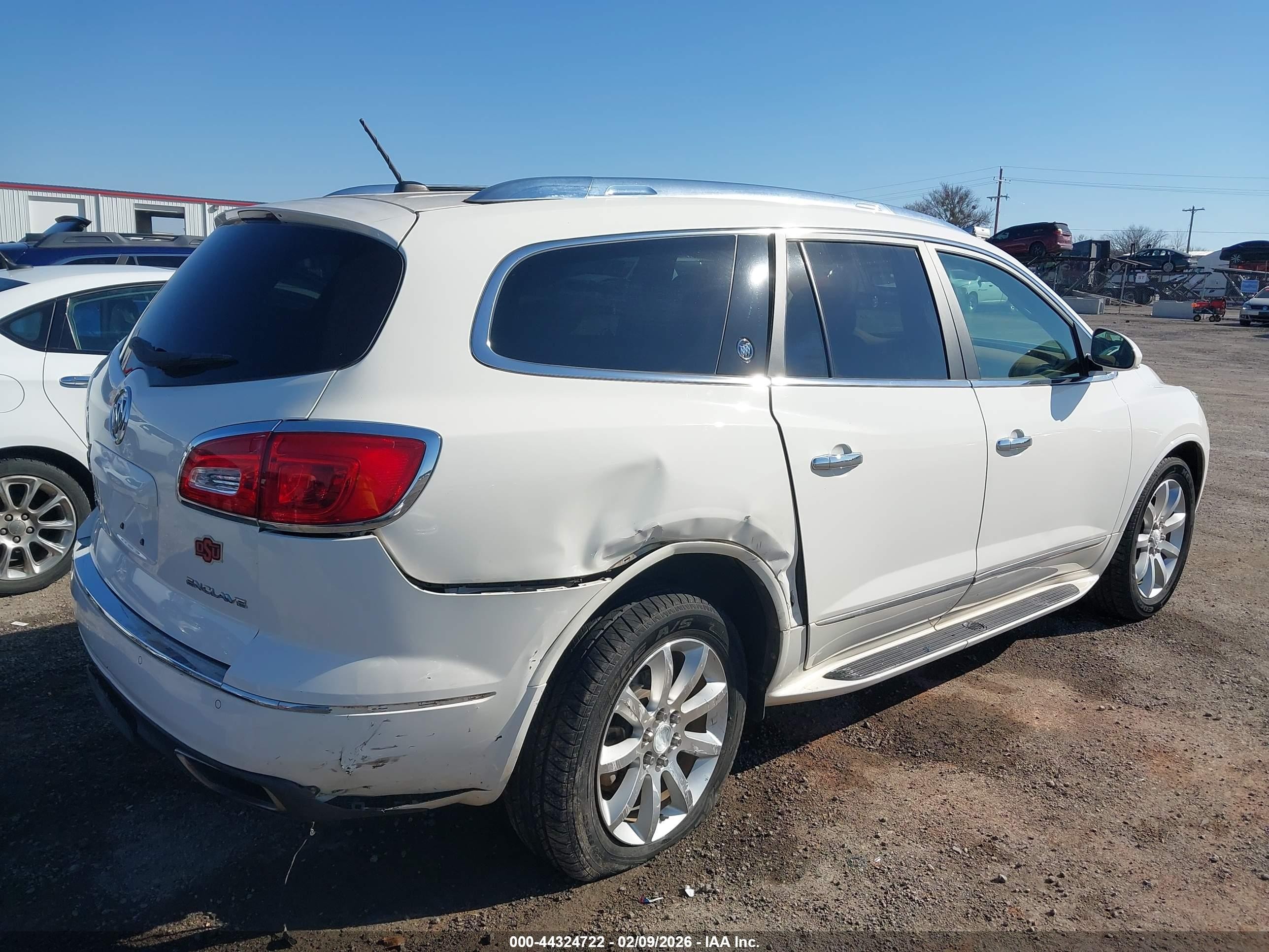 2014 Buick Enclave Premium Белый vin: 5GAKRCKD0EJ135580