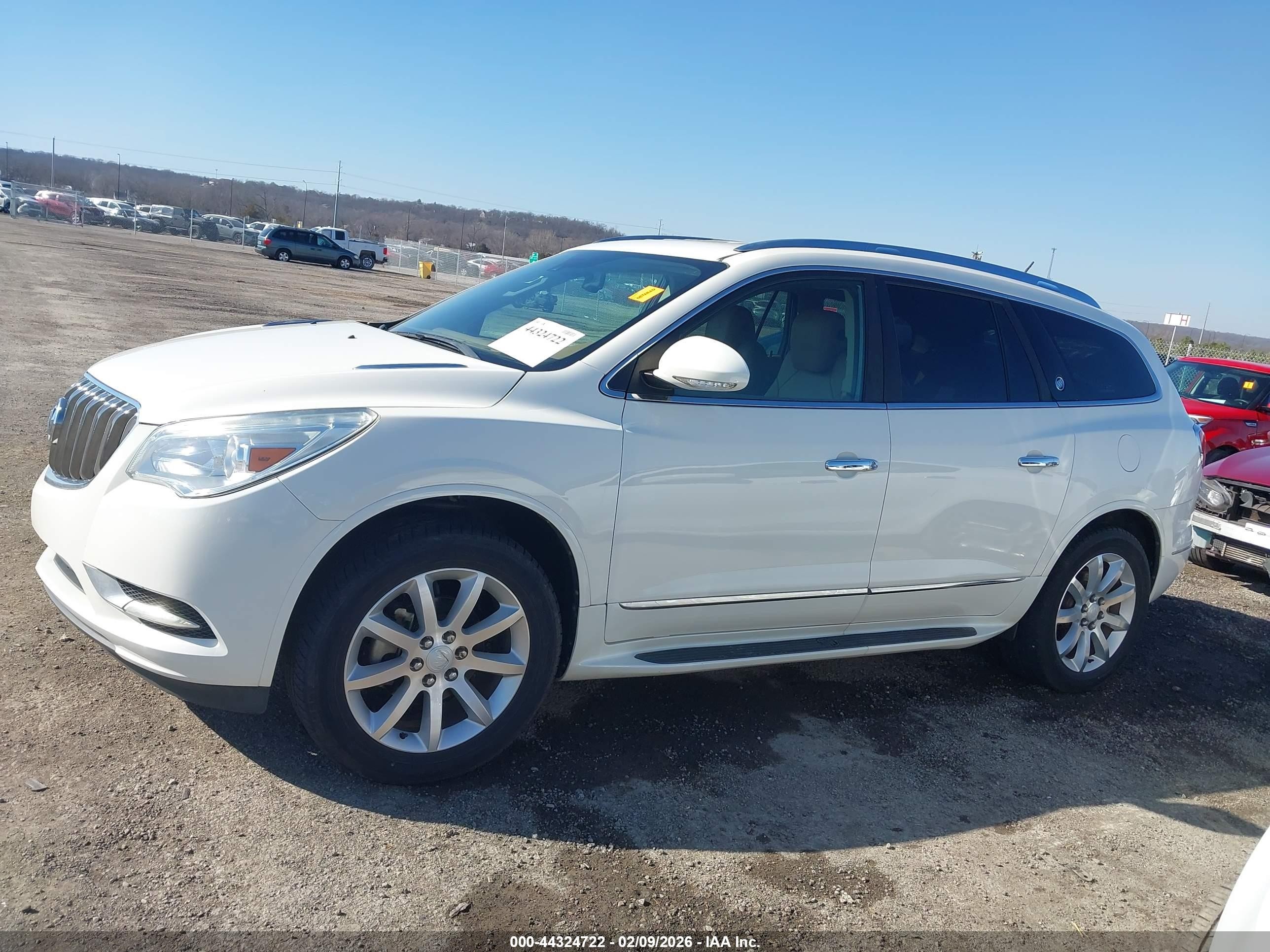 2014 Buick Enclave Premium Белый vin: 5GAKRCKD0EJ135580