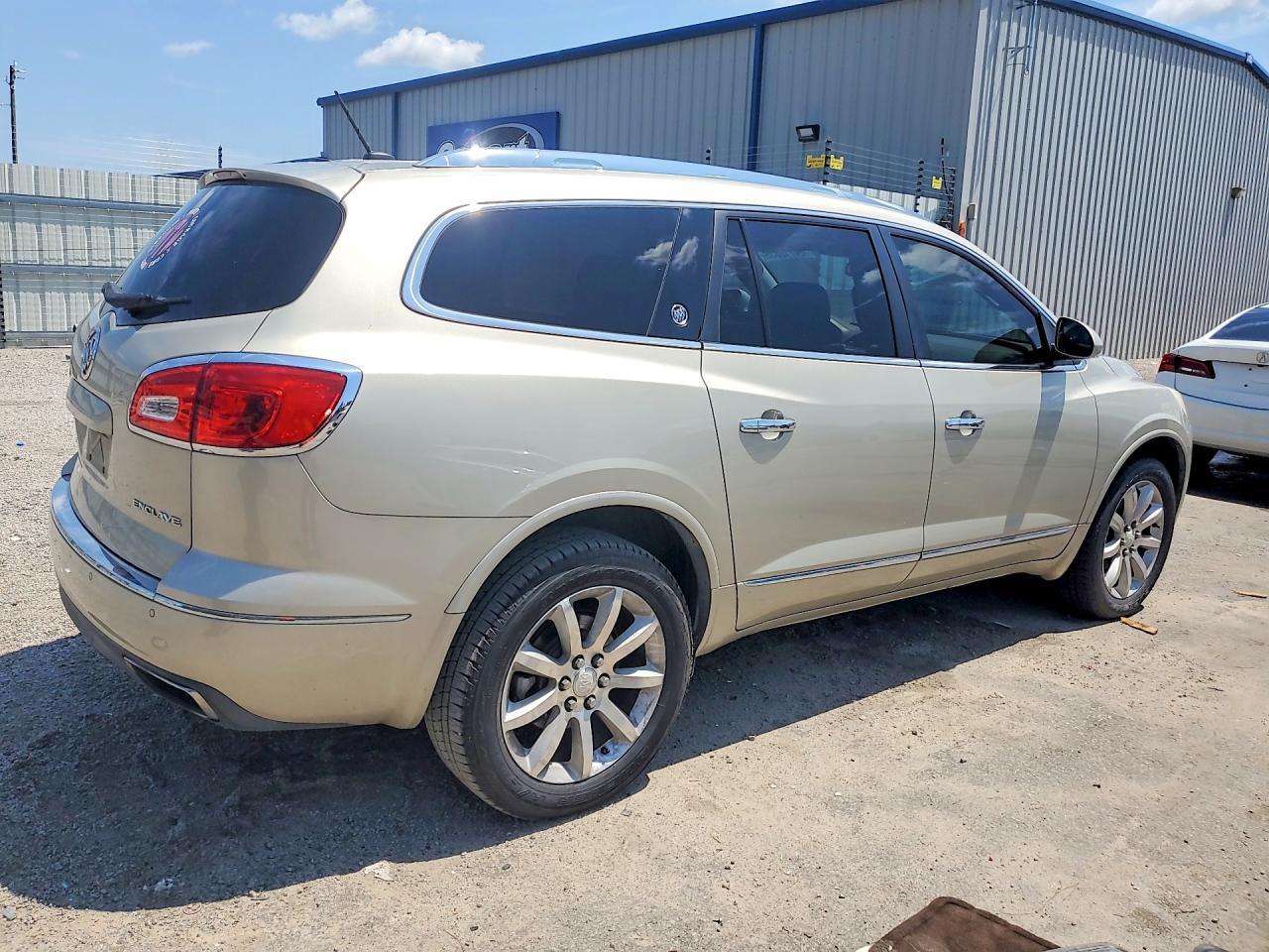 2015 Buick Enclave Gold vin: 5GAKRCKD1FJ278913