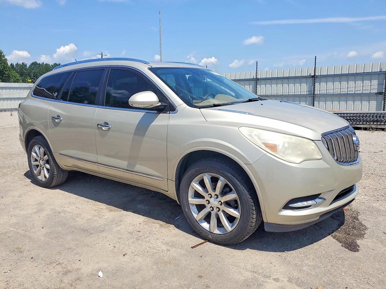 2015 Buick Enclave Gold vin: 5GAKRCKD1FJ278913