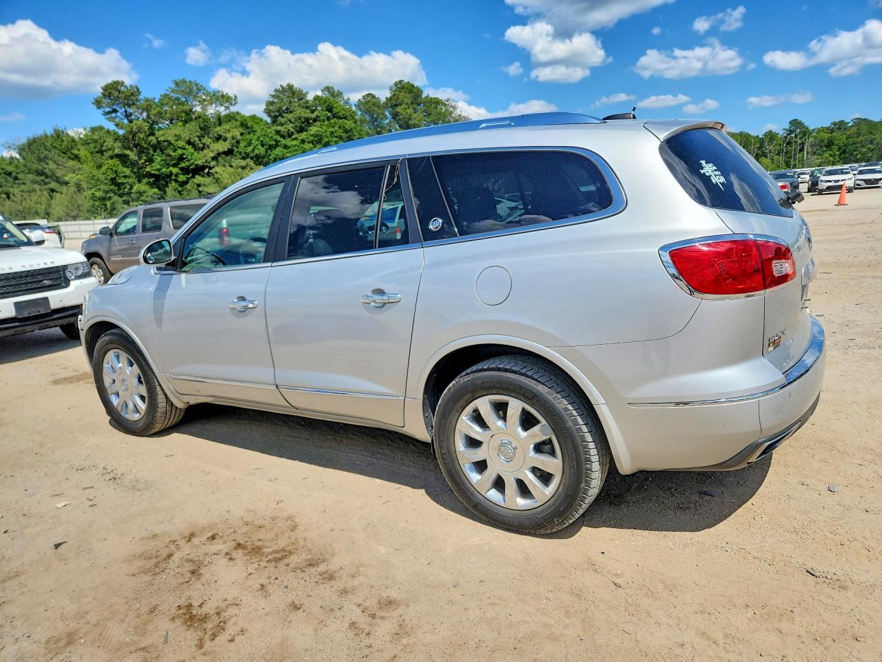 2017 Buick Enclave Silver vin: 5GAKRCKD1HJ281118