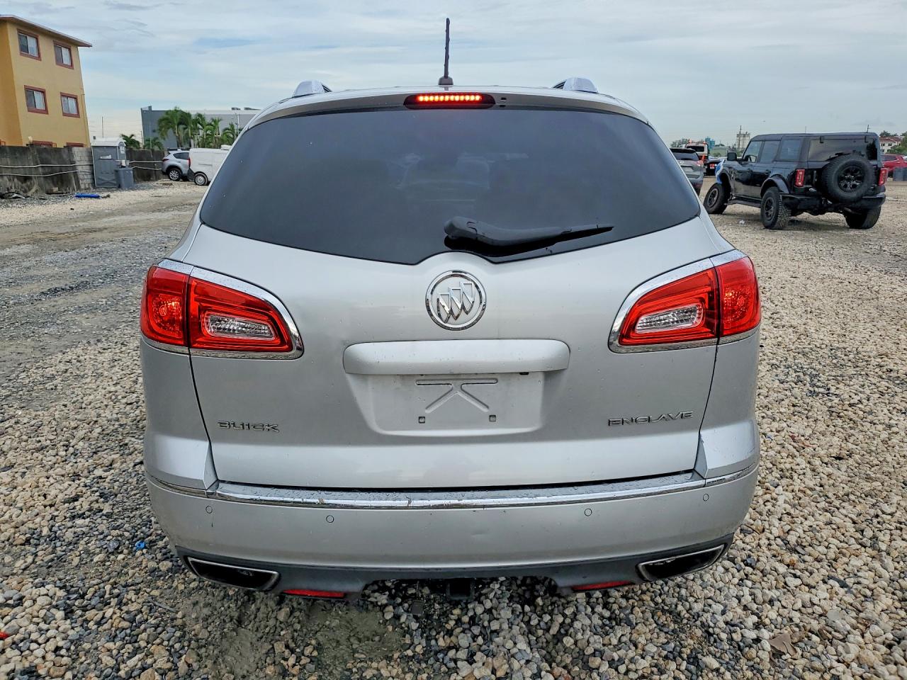 2015 Buick Enclave Silver vin: 5GAKRCKD2FJ236198