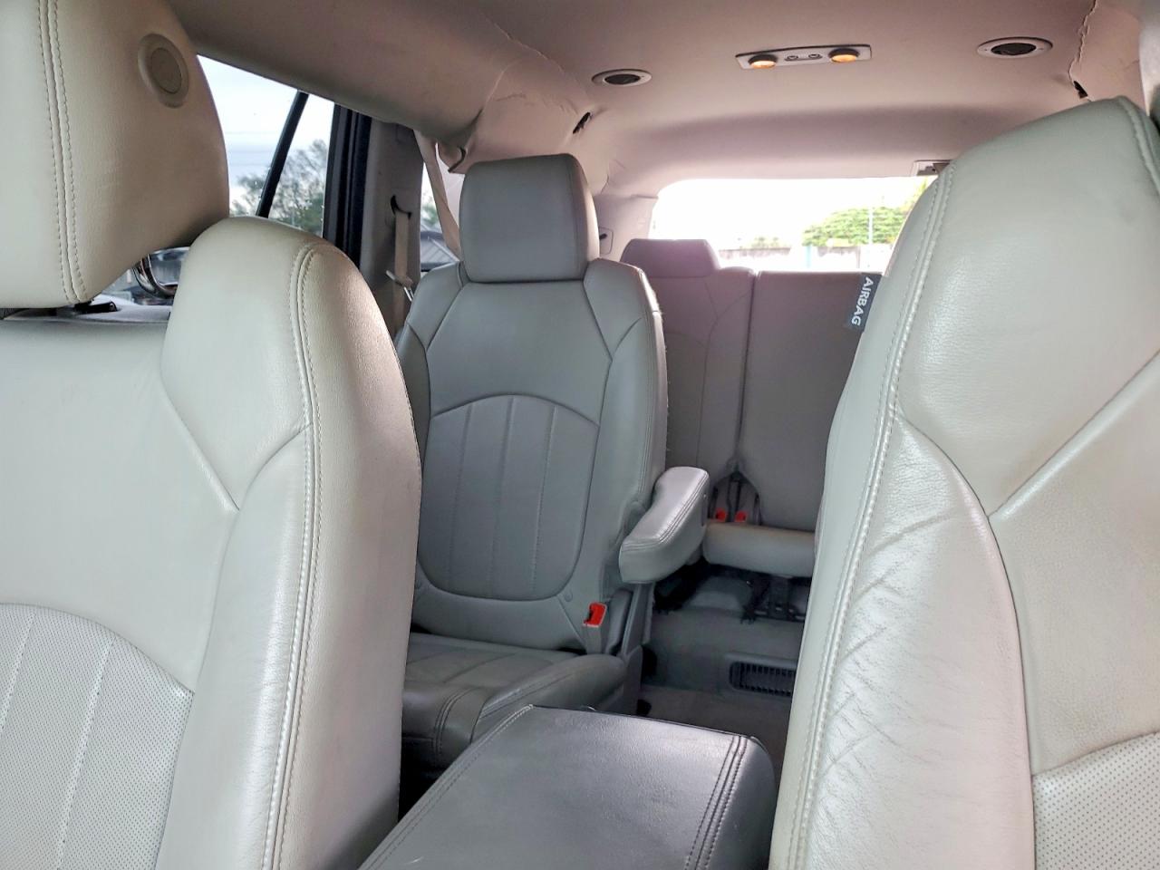 2015 Buick Enclave Silver vin: 5GAKRCKD2FJ236198