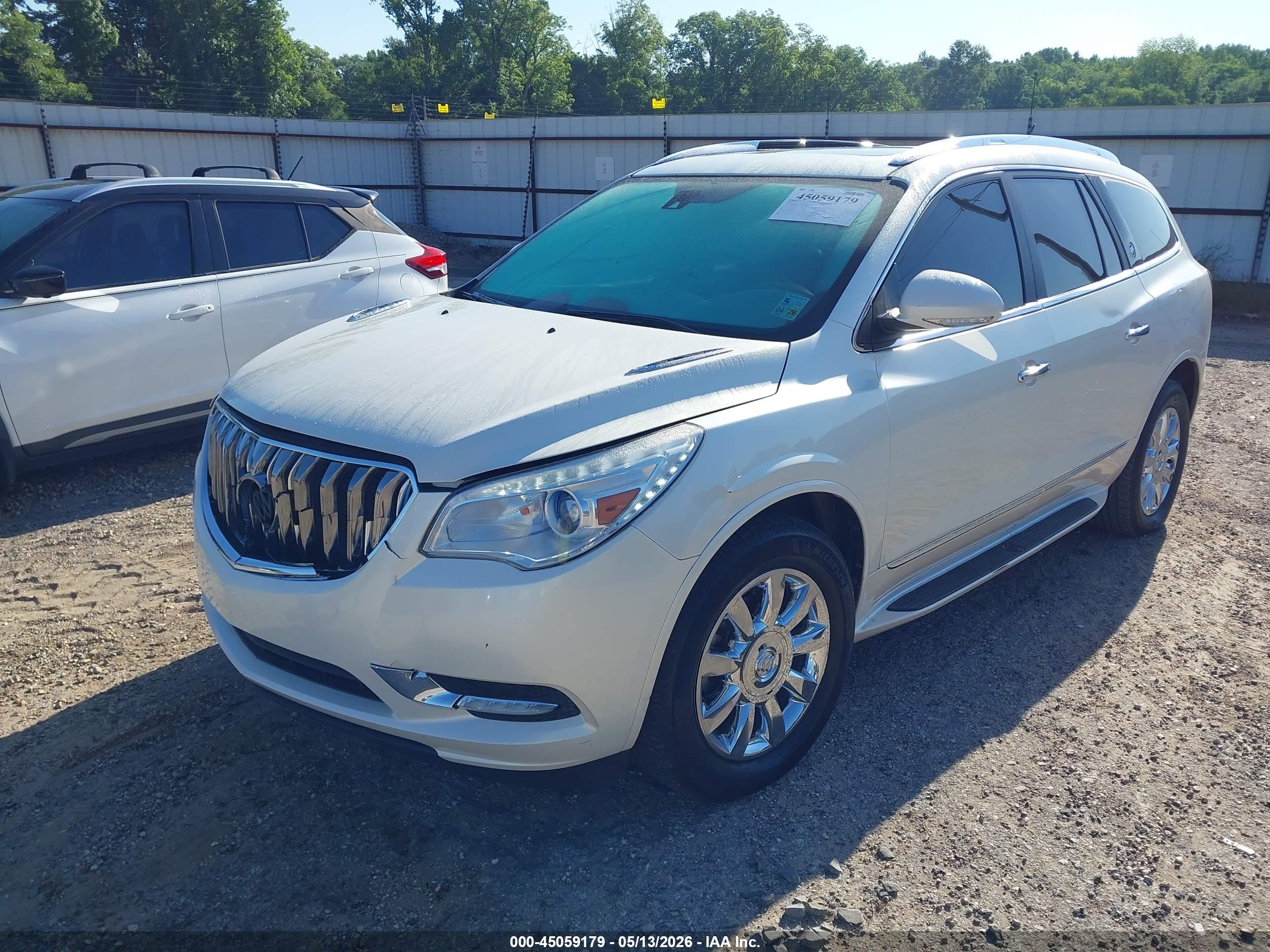 2015 Buick Enclave Premium Белый vin: 5GAKRCKD2FJ236332