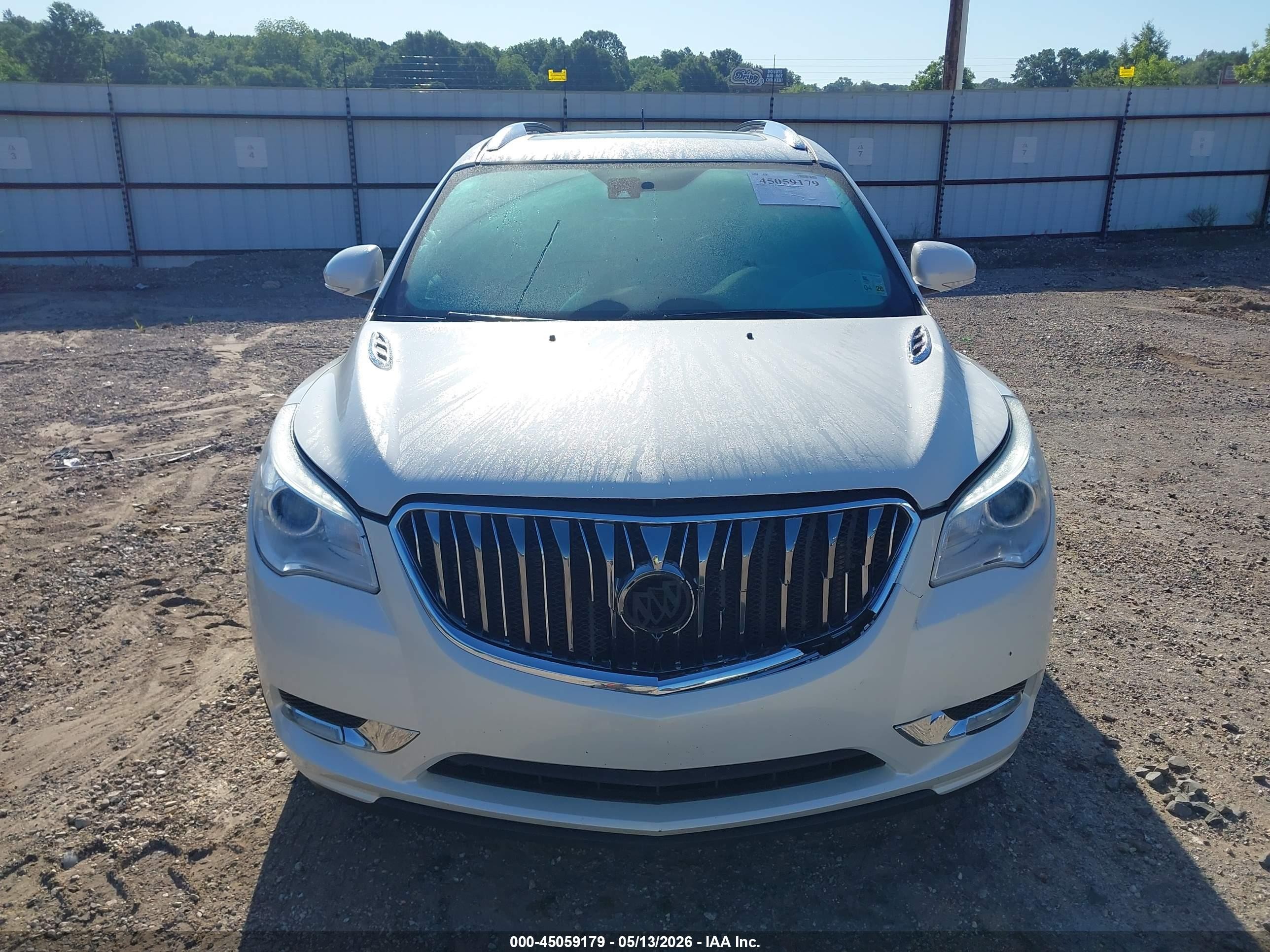 2015 Buick Enclave Premium Белый vin: 5GAKRCKD2FJ236332