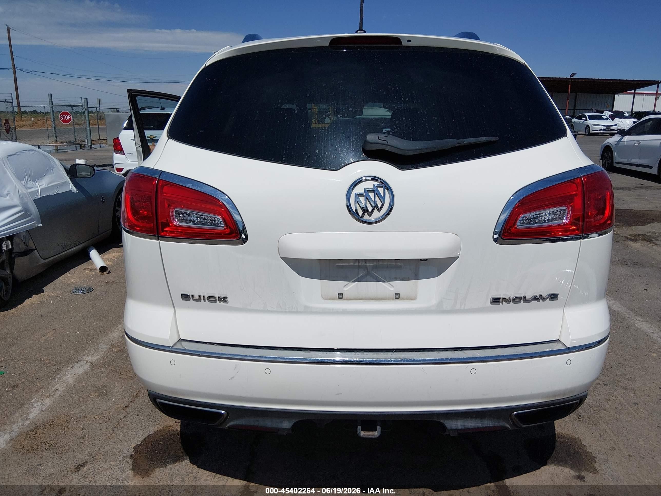 2015 Buick Enclave Premium White vin: 5GAKRCKD2FJ245919