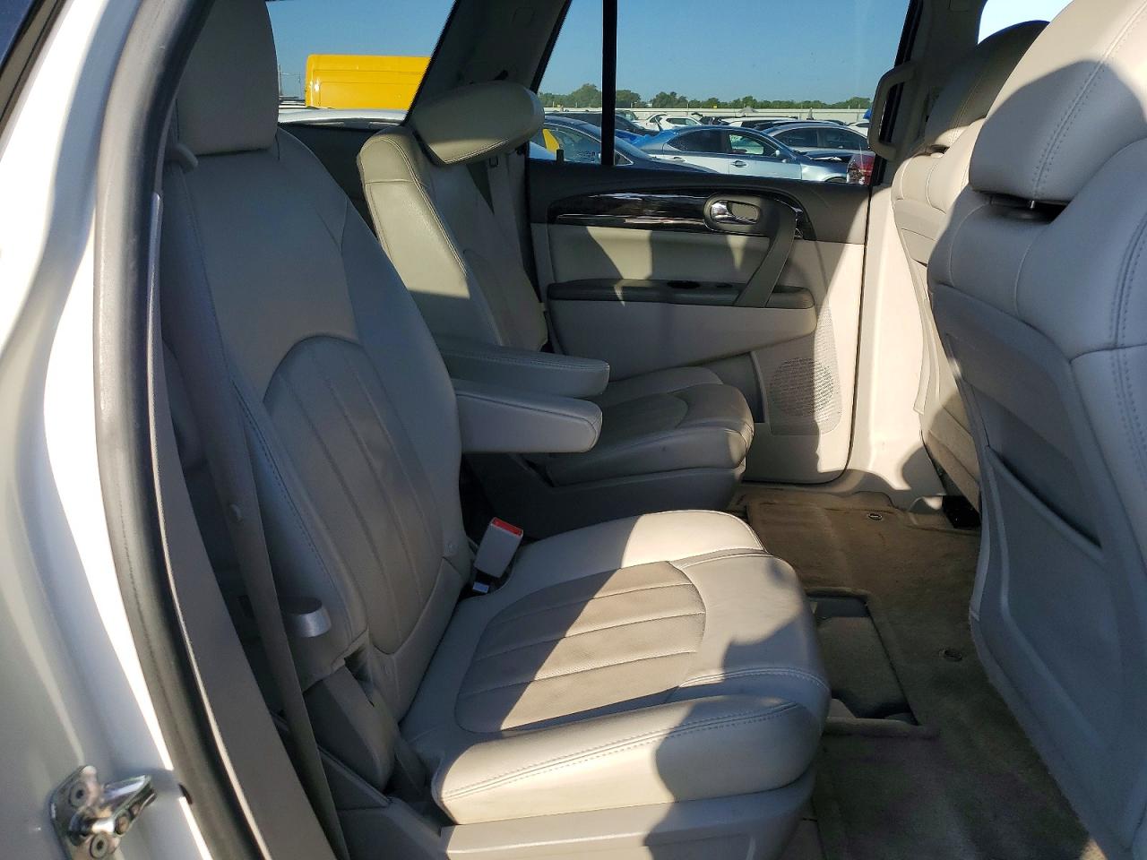 2015 Buick Enclave White vin: 5GAKRCKD2FJ283554