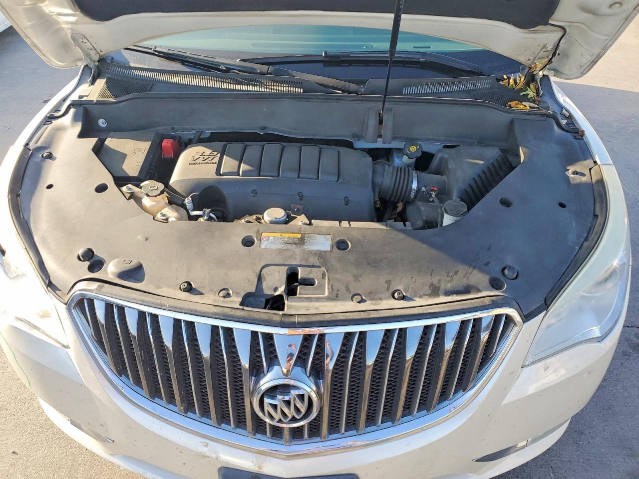 2015 Buick Enclave White vin: 5GAKRCKD2FJ283554