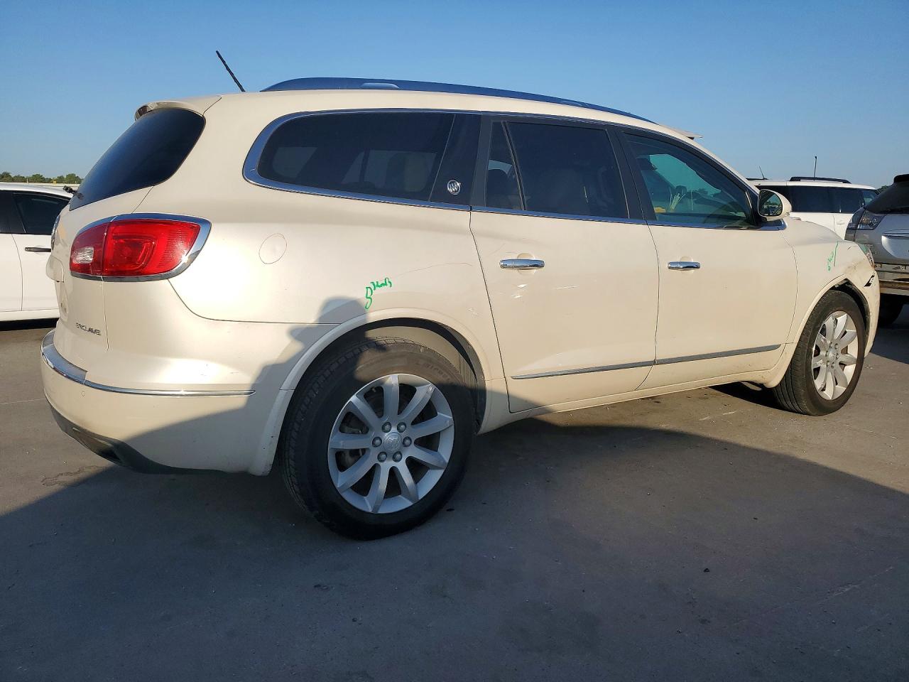 2015 Buick Enclave White vin: 5GAKRCKD2FJ283554