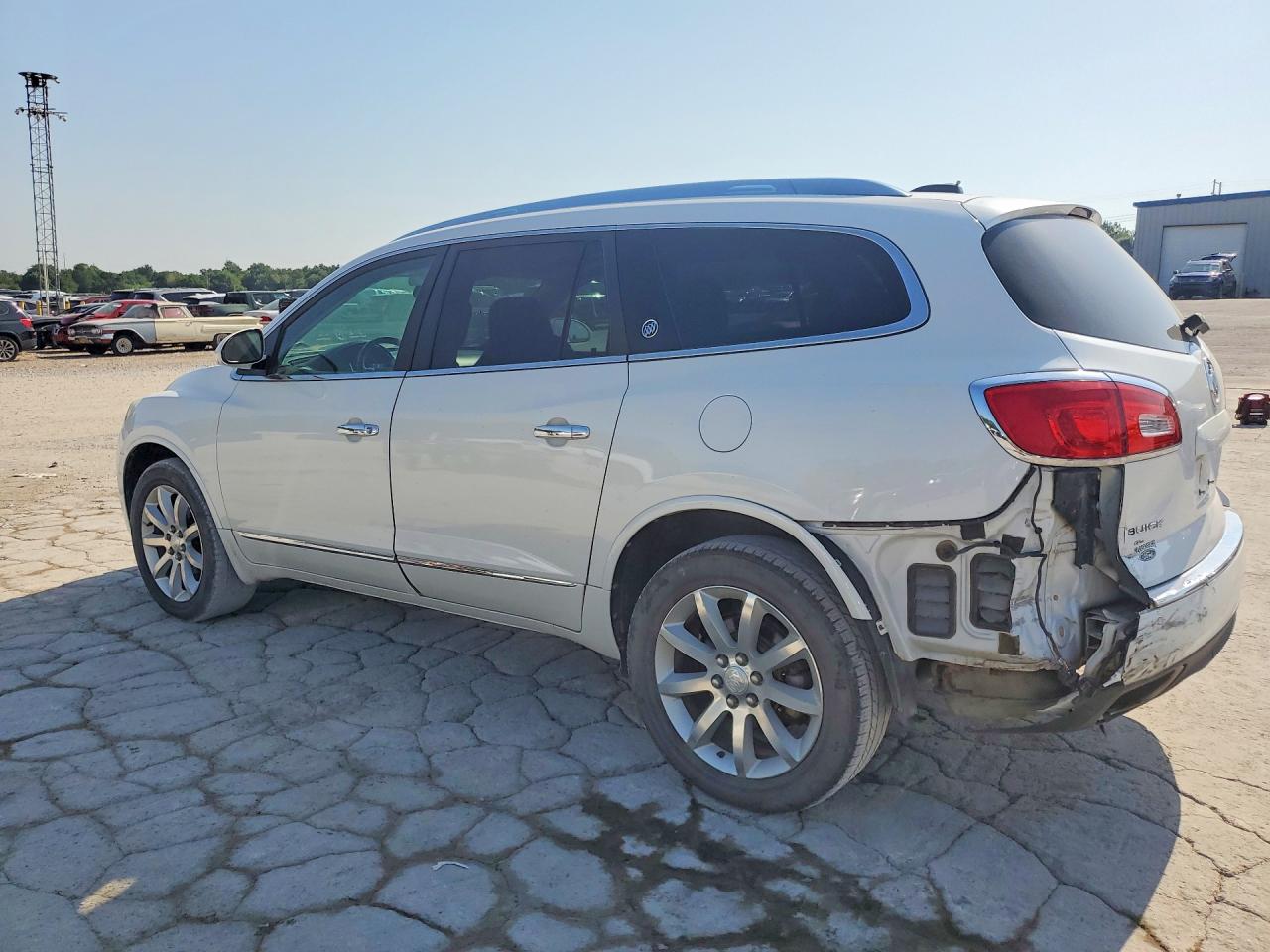 2016 Buick Enclave White vin: 5GAKRCKD2GJ335671