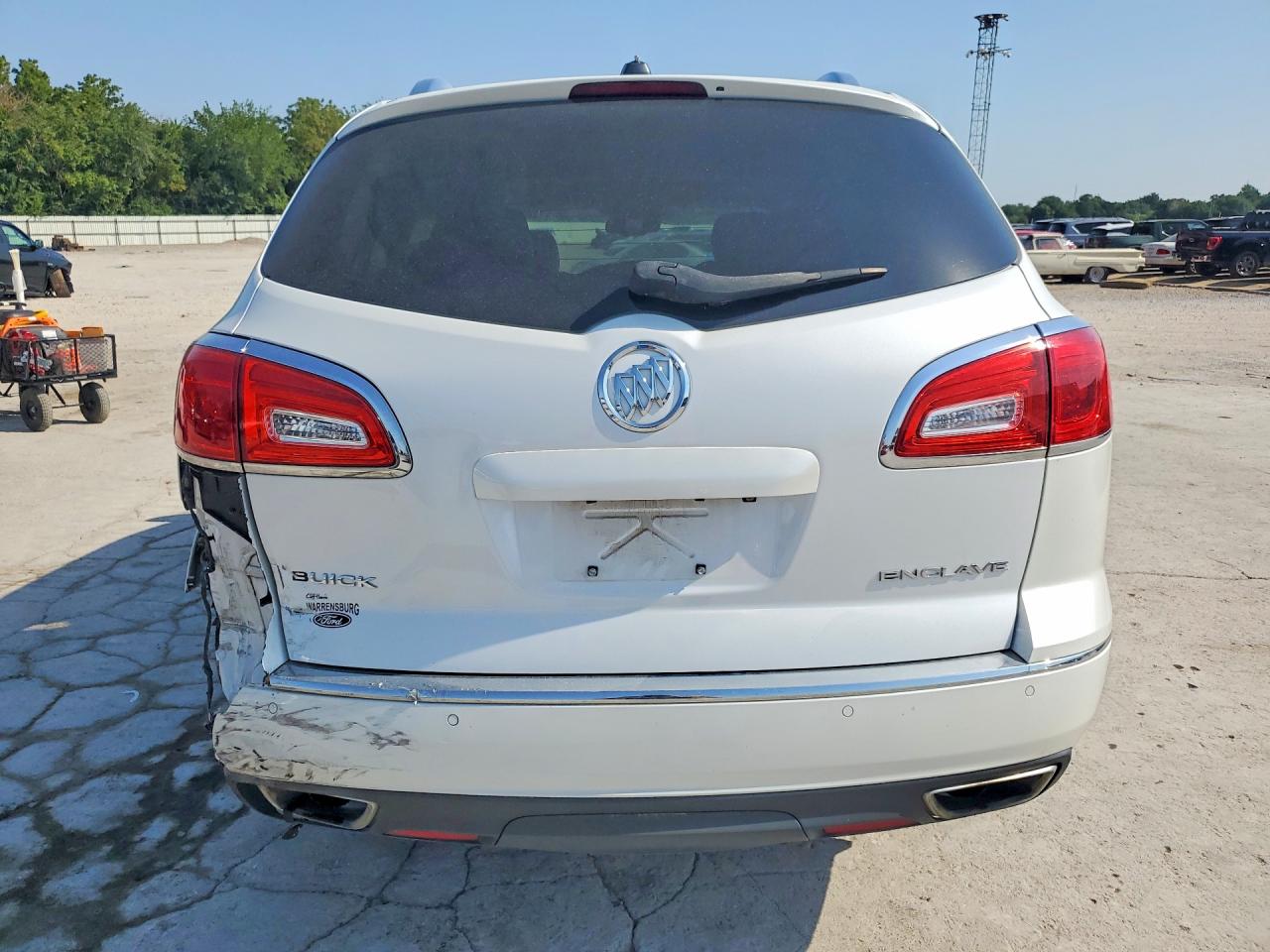 2016 Buick Enclave White vin: 5GAKRCKD2GJ335671