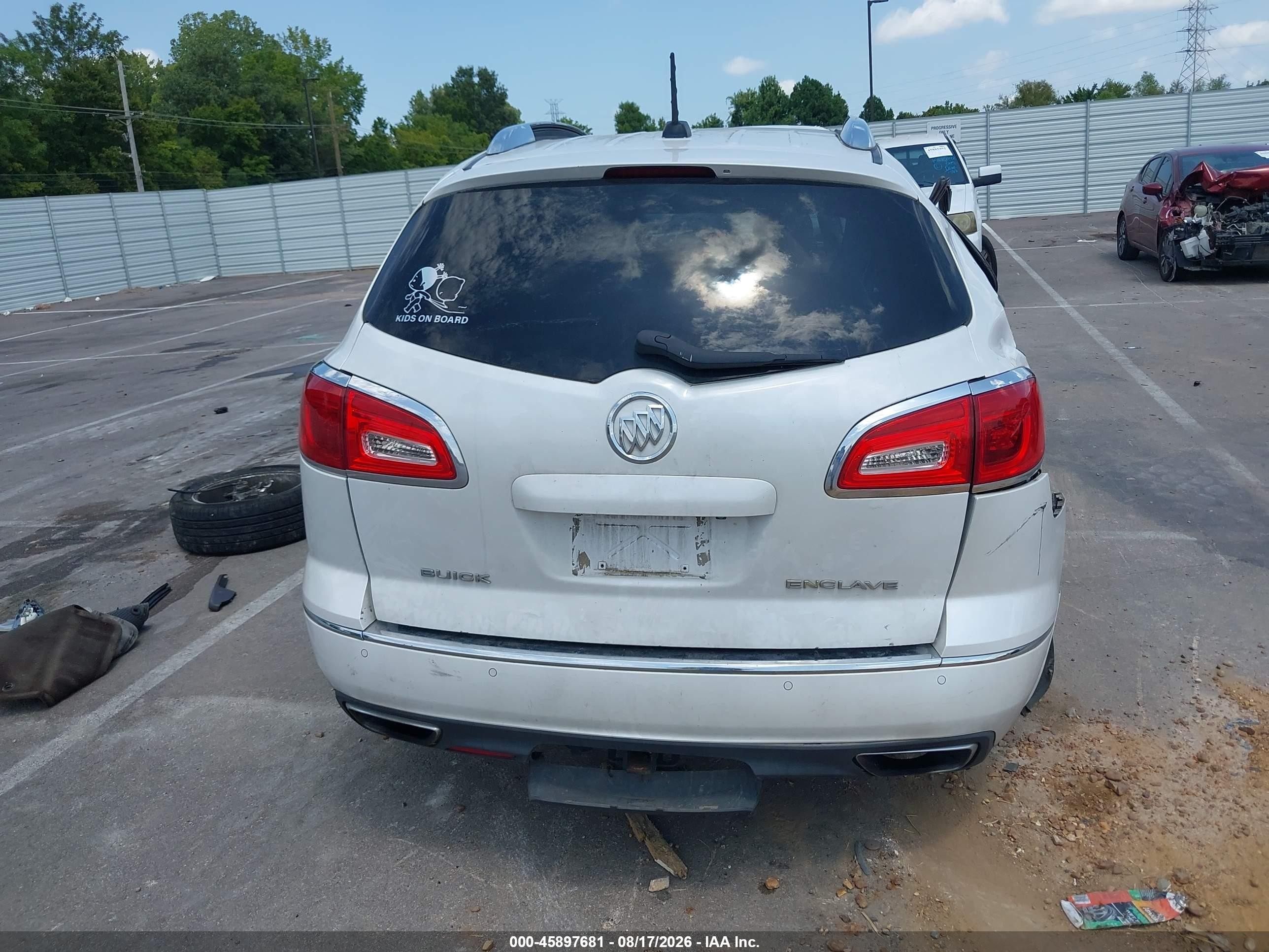 2017 Buick Enclave Premium White vin: 5GAKRCKD4HJ195494