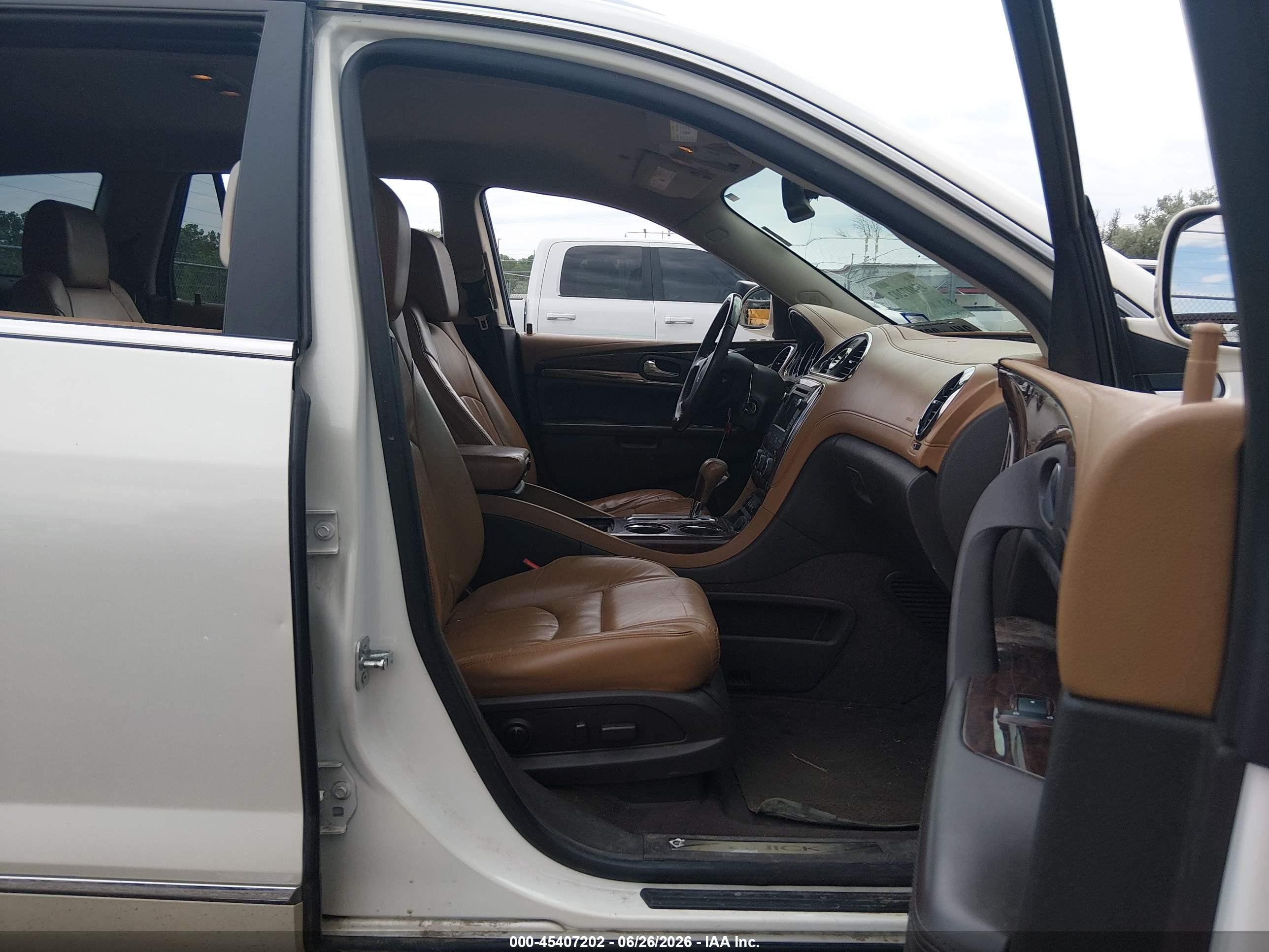2015 Buick Enclave Premium Белый vin: 5GAKRCKD5FJ168530