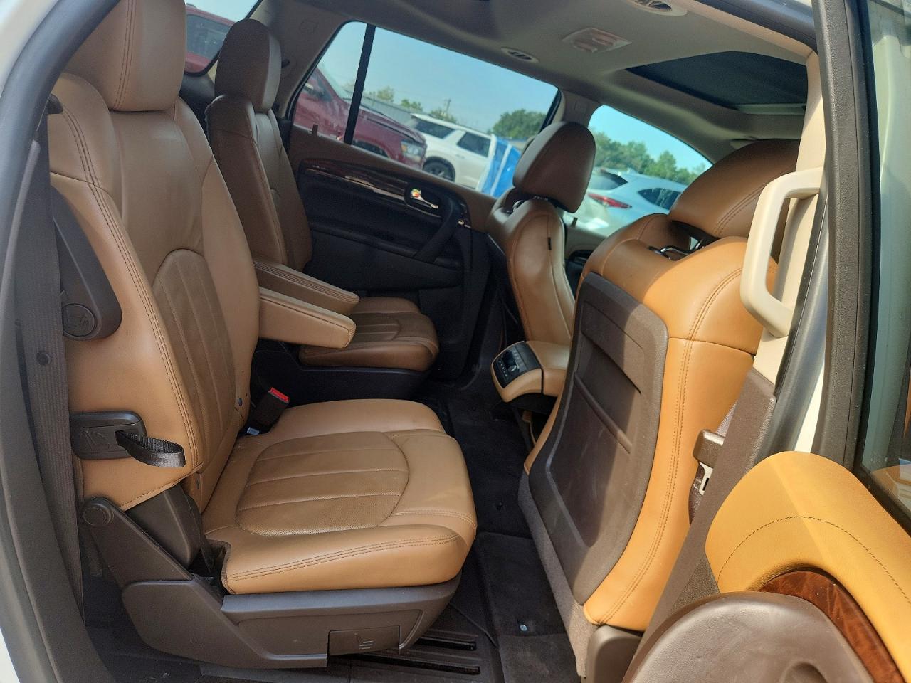 2015 Buick Enclave White vin: 5GAKRCKD5FJ332102