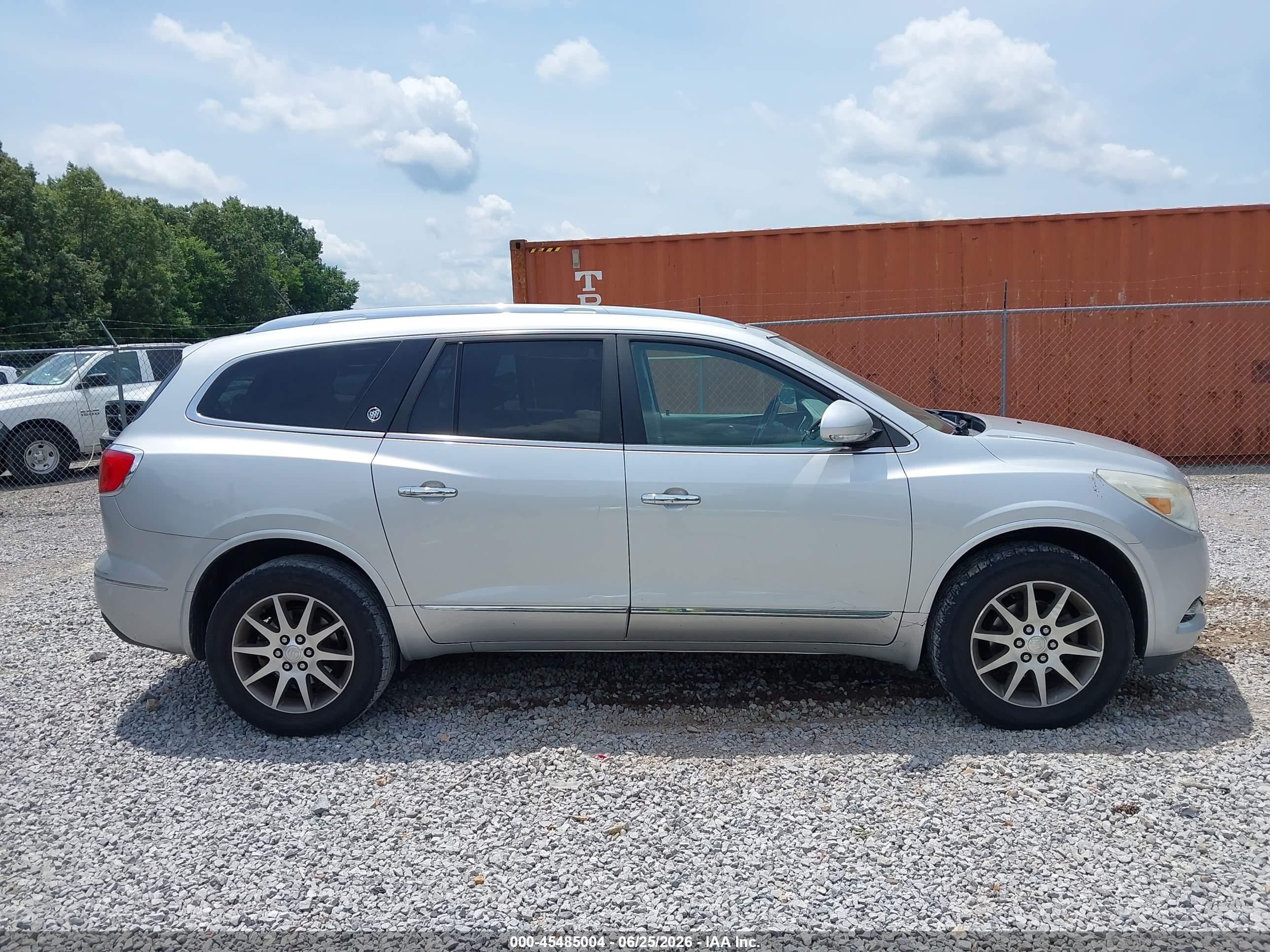 2013 Buick Enclave Leather Silver vin: 5GAKRCKD7DJ107158