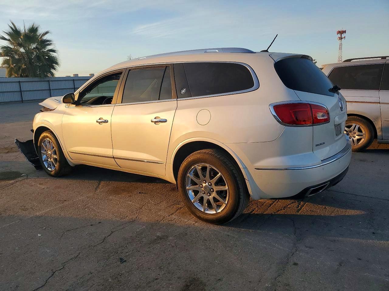 2015 Buick Enclave Cream vin: 5GAKRCKD7FJ228419