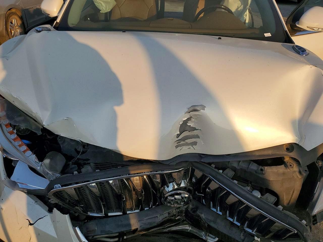 2015 Buick Enclave Cream vin: 5GAKRCKD7FJ228419