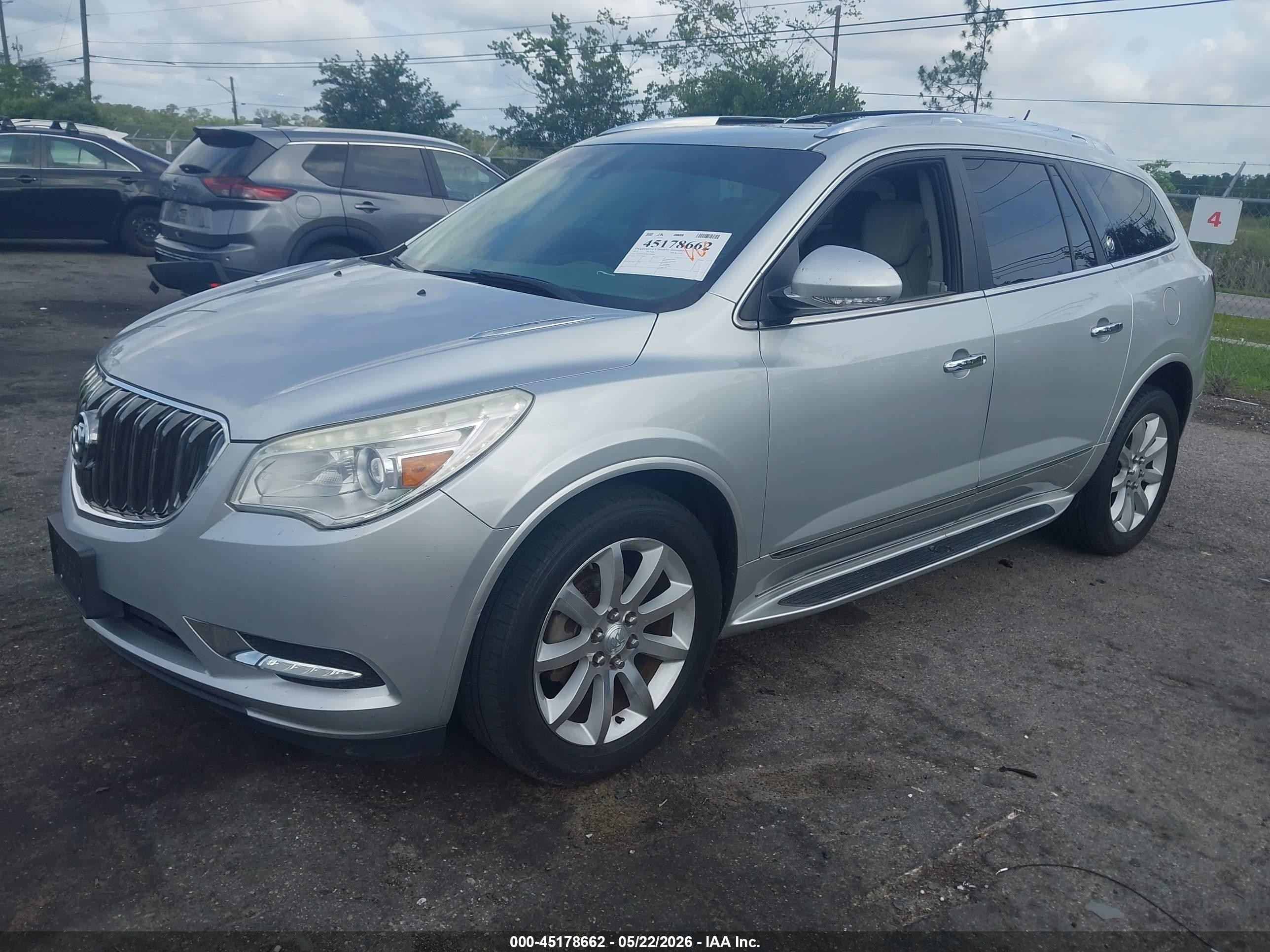 2015 Buick Enclave Premium Серебряный vin: 5GAKRCKD8FJ309381