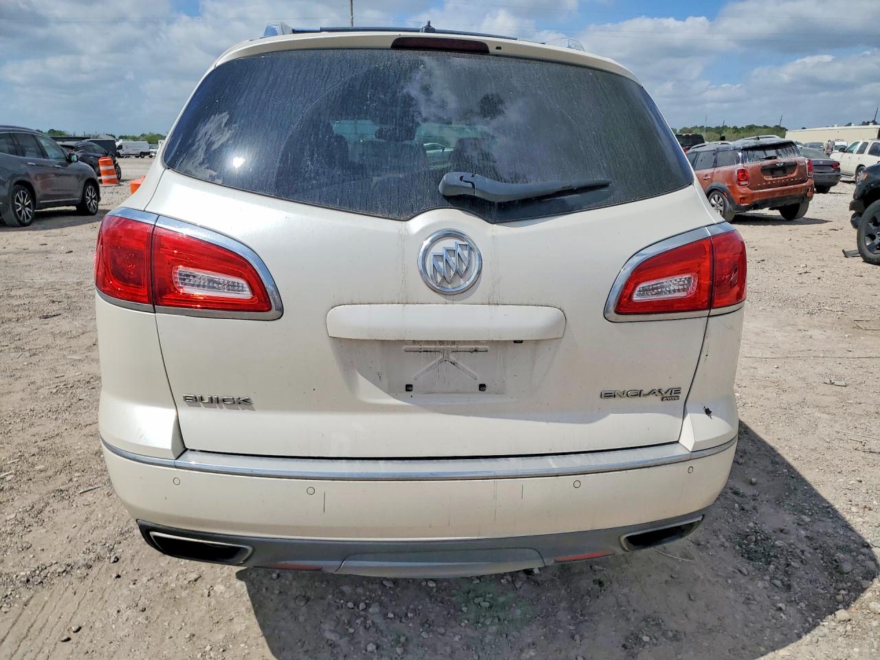 2014 Buick Enclave White vin: 5GAKRCKD9EJ338208