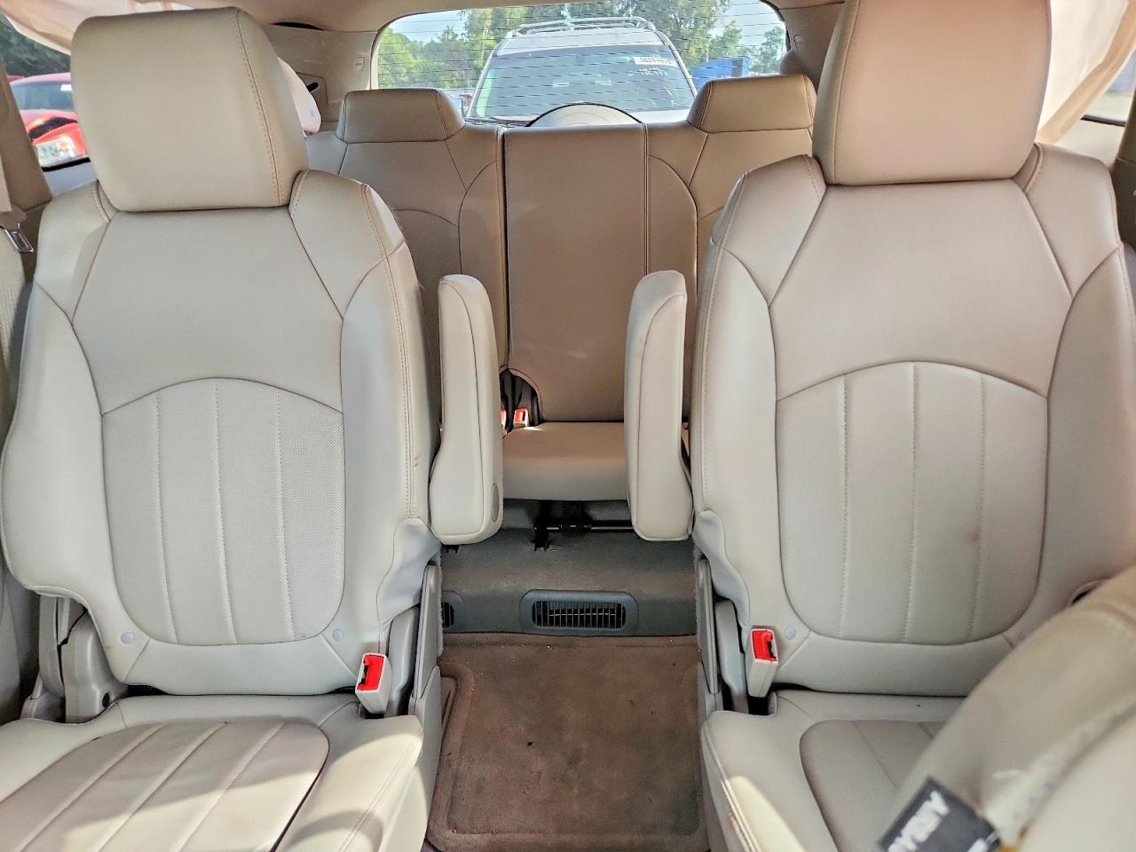 2015 Buick Enclave Red vin: 5GAKRCKD9FJ314895