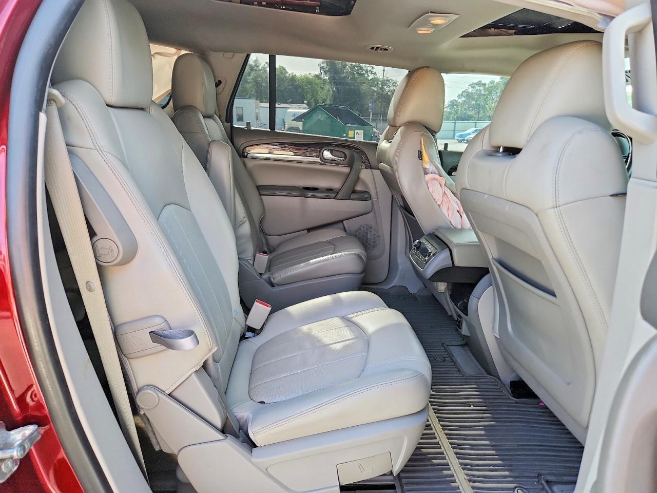 2015 Buick Enclave Red vin: 5GAKRCKD9FJ314895