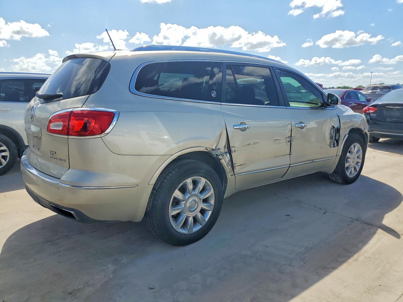 2015 Buick Enclave Gold vin: 5GAKRCKD9FJ356578