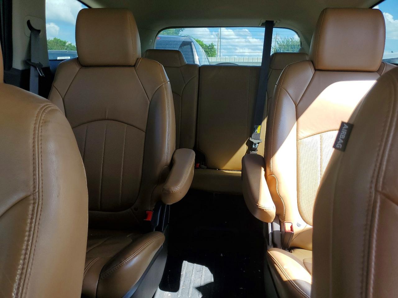 2015 Buick Enclave Gold vin: 5GAKRCKD9FJ356578