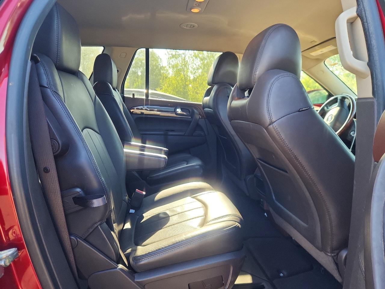 2014 Buick Enclave Burgundy vin: 5GAKRCKDXEJ183720