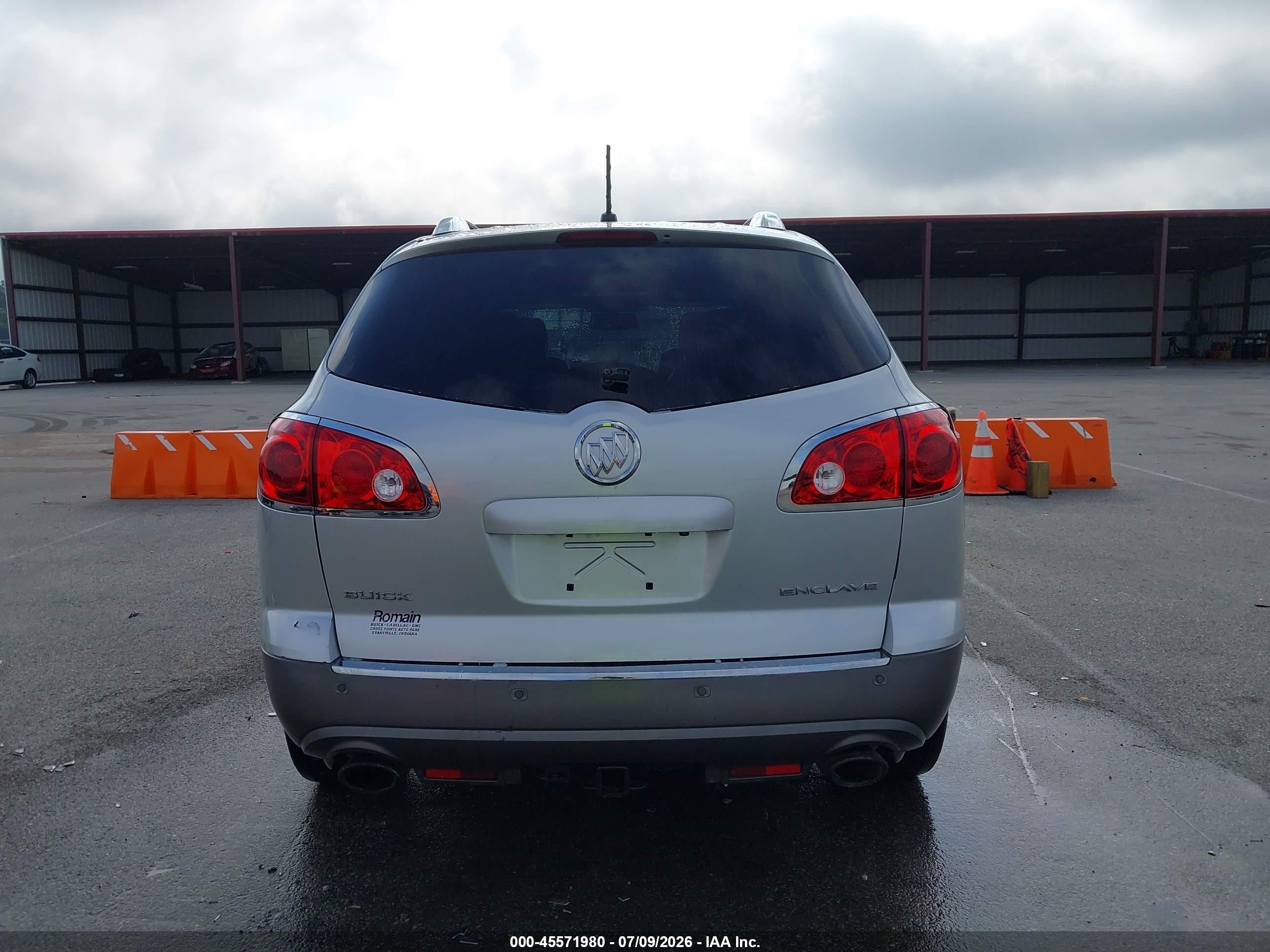 2012 Buick Enclave Premium Silver vin: 5GAKRDED2CJ304304