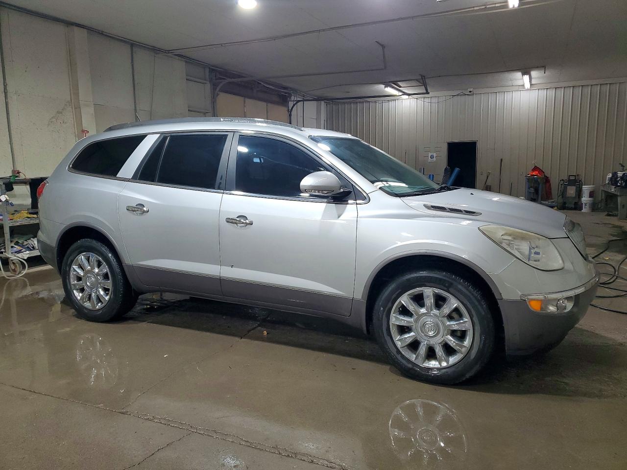 2012 Buick Enclave Серебряный vin: 5GAKRDED3CJ249247