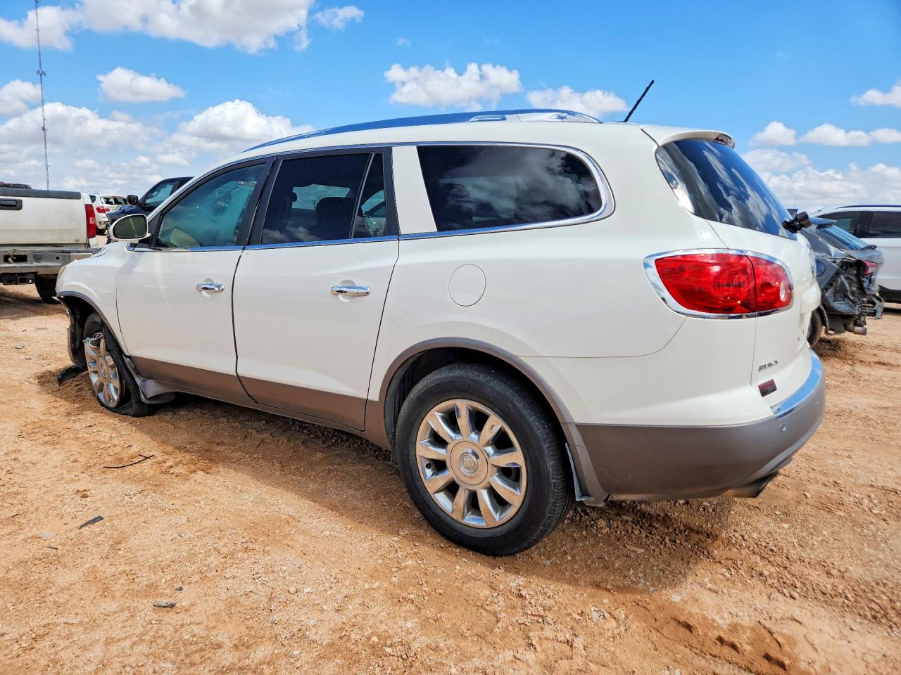 2012 Buick Enclave White vin: 5GAKRDED6CJ382777