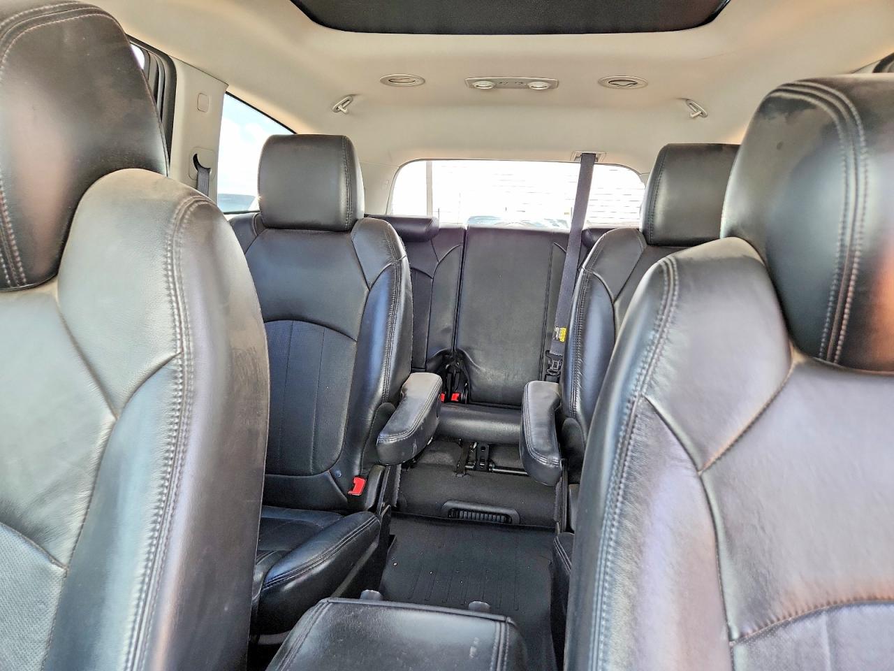 2012 Buick Enclave White vin: 5GAKRDED6CJ382777