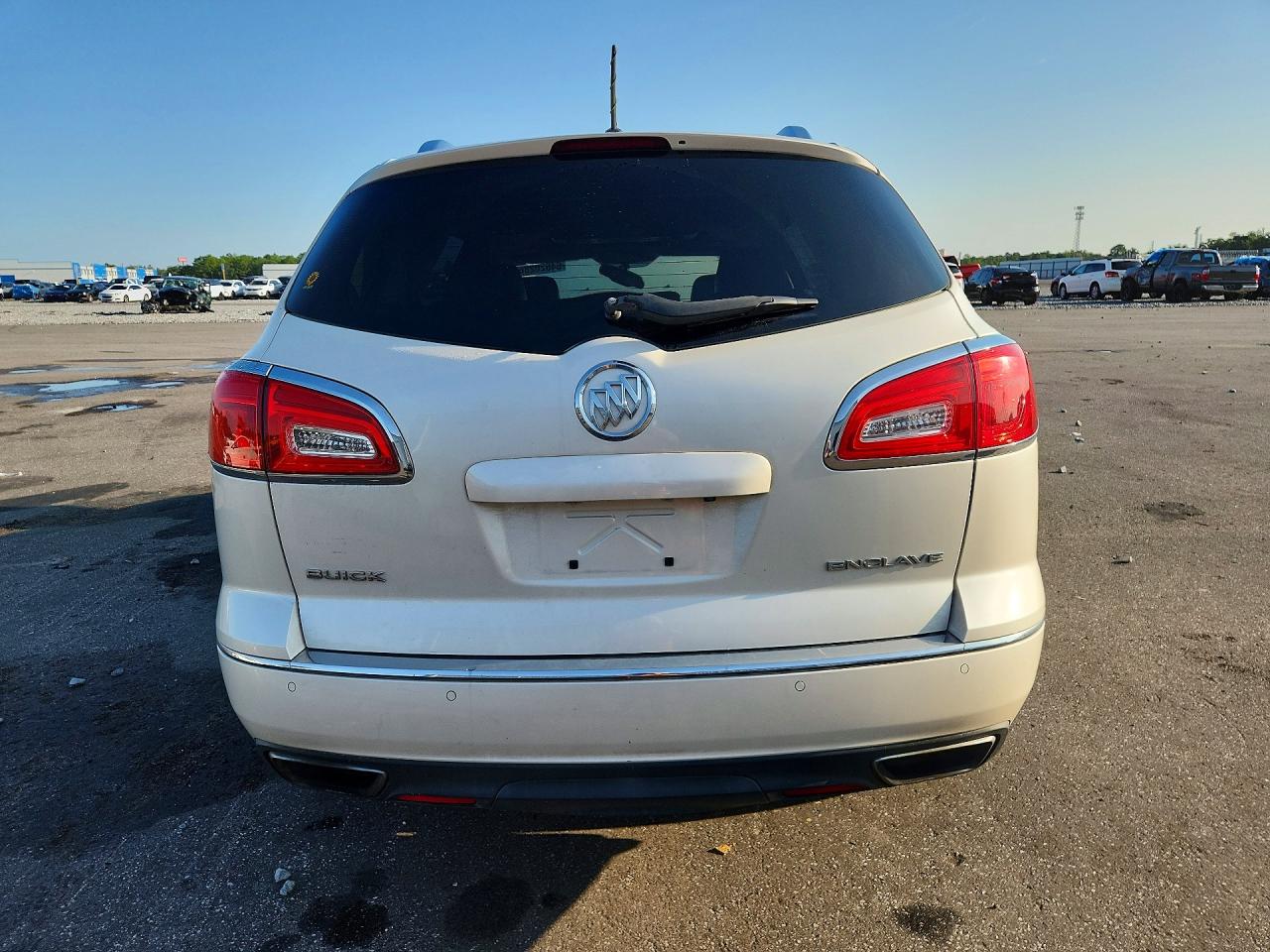 2013 Buick Enclave White vin: 5GAKRDKD2DJ267650