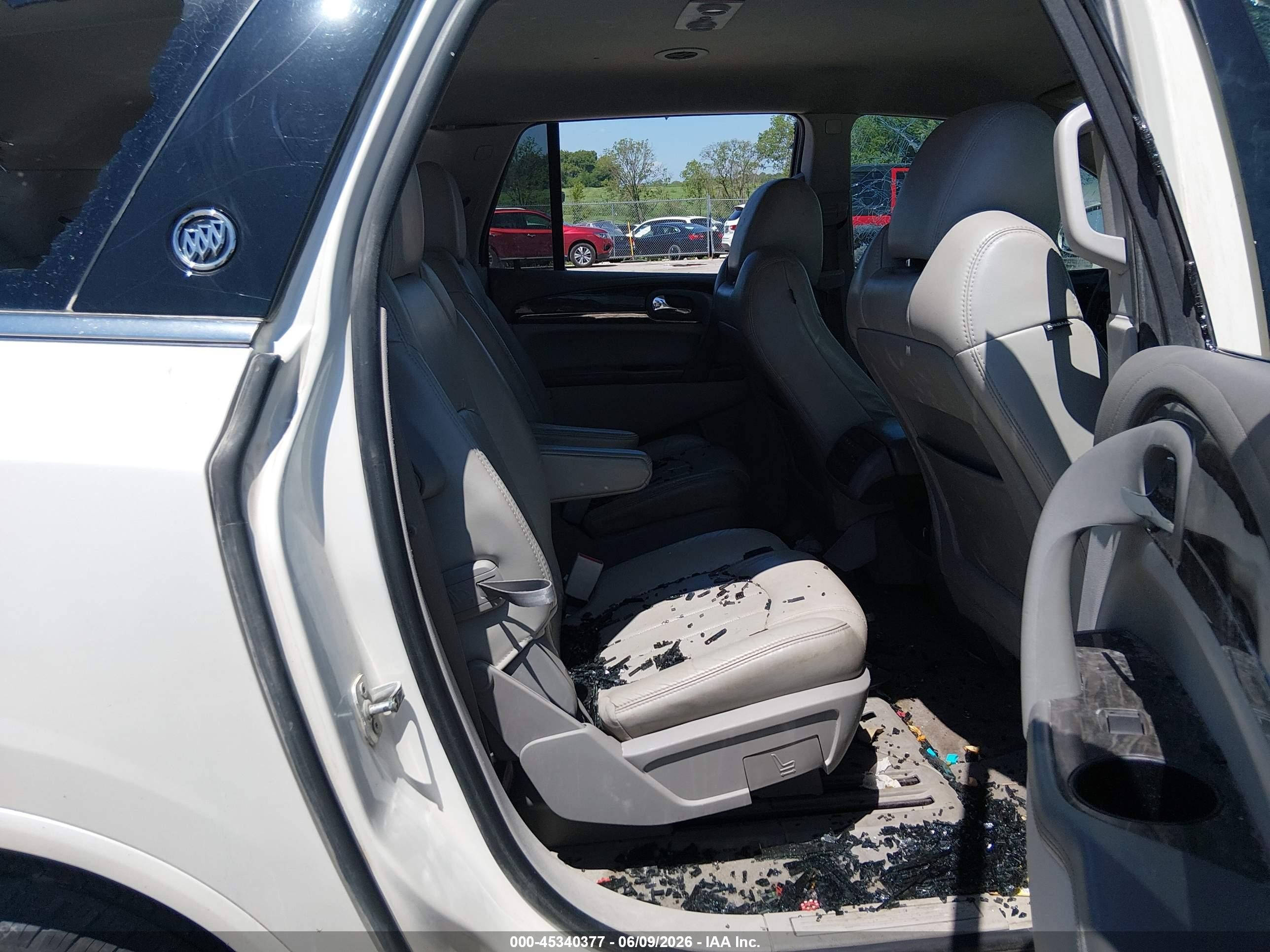 2013 Buick Enclave Premium White vin: 5GAKRDKD7DJ106758