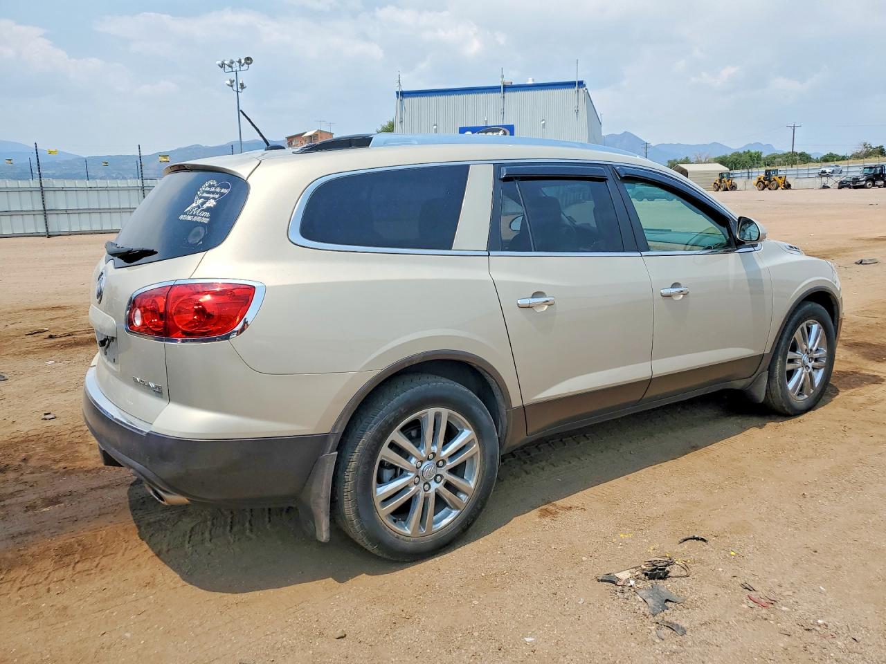 2012 Buick Enclave Gold vin: 5GAKVAED3CJ186693